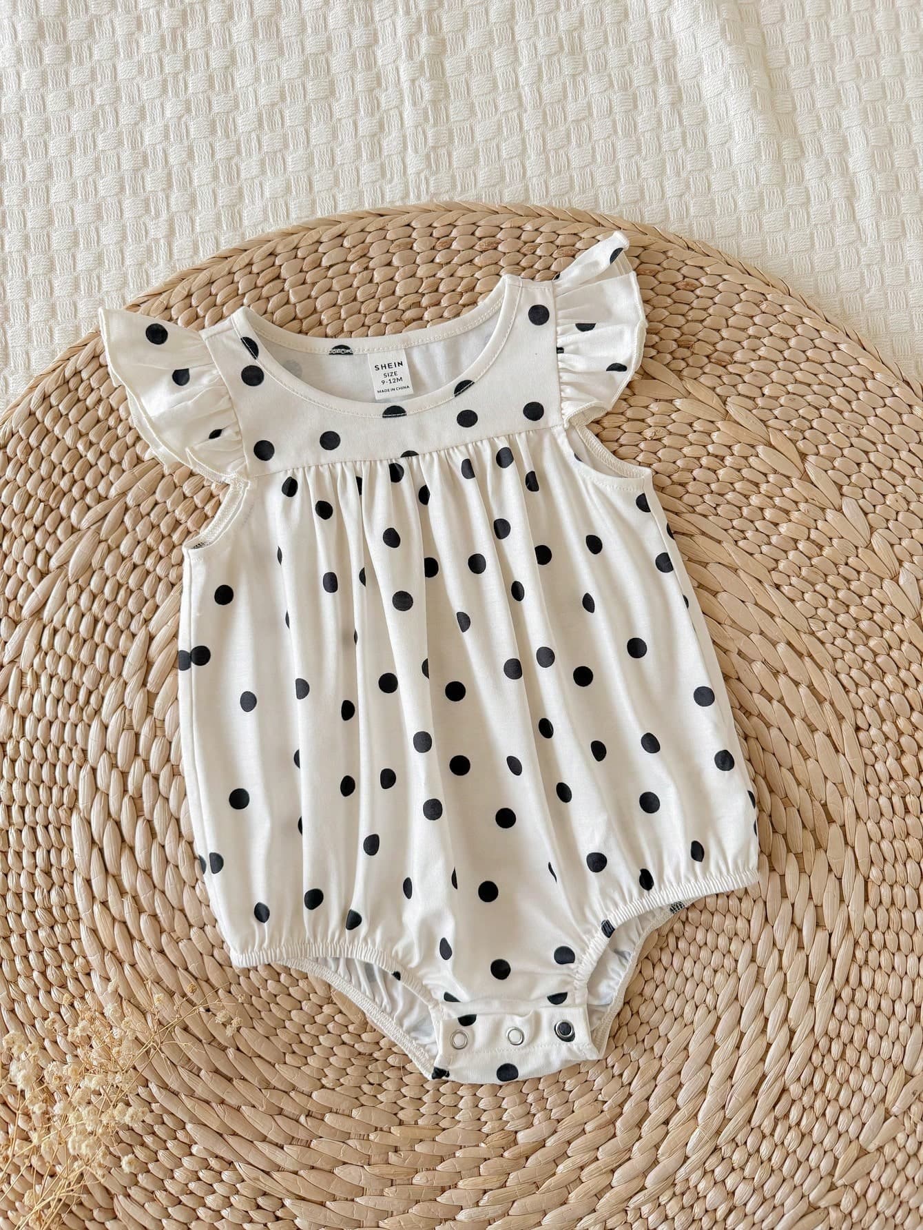 SHEIN LMoss Kids Newborn Baby Girl Cute Summer Casual Polka Dot Pattern Flutter Sleeve Romper
