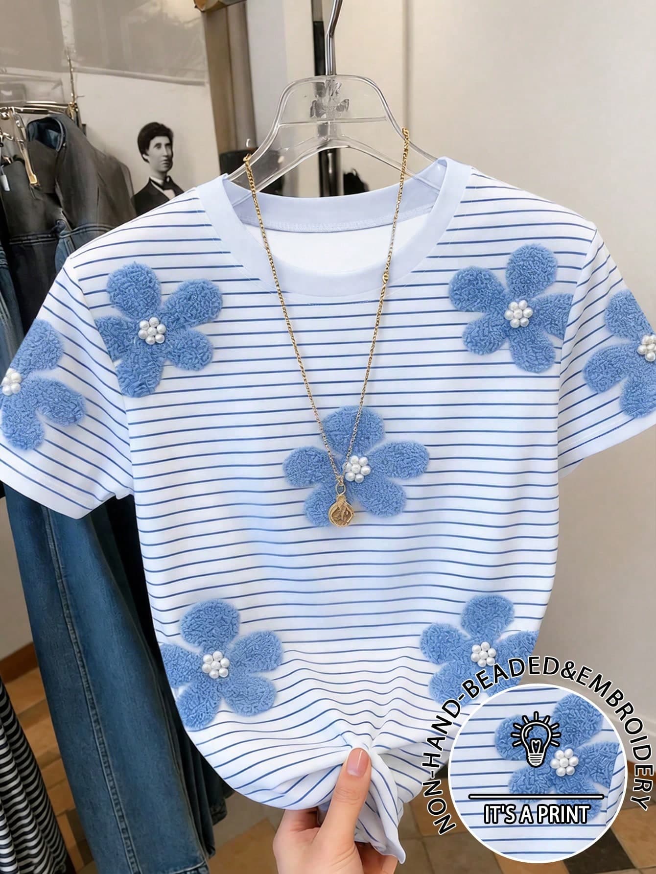 Resyla Striped 3D Floral Digital Print Pattern T-Shirt For Women