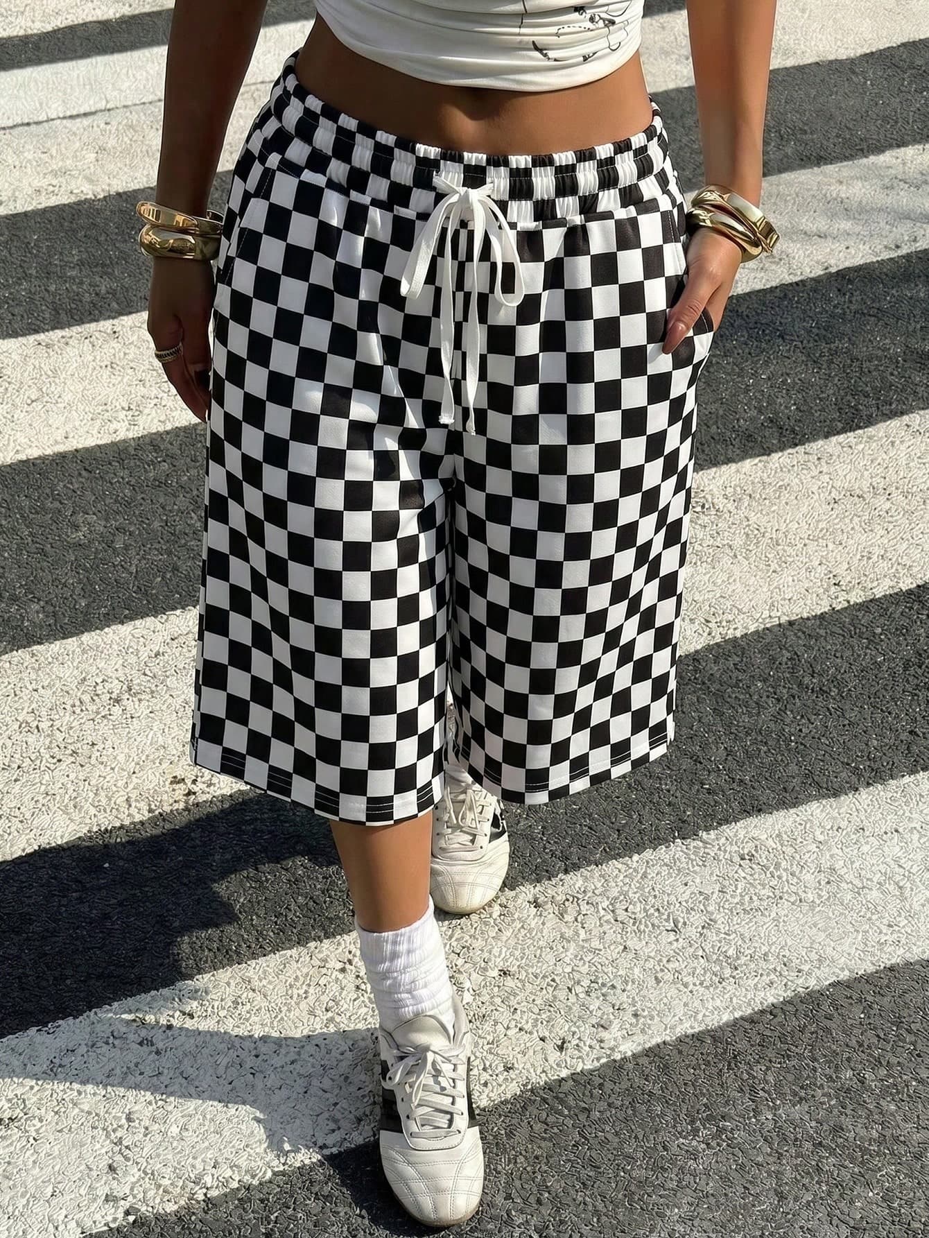 Muchica Plus Size Summer Casual Checkered Print Shorts Formal Black And White