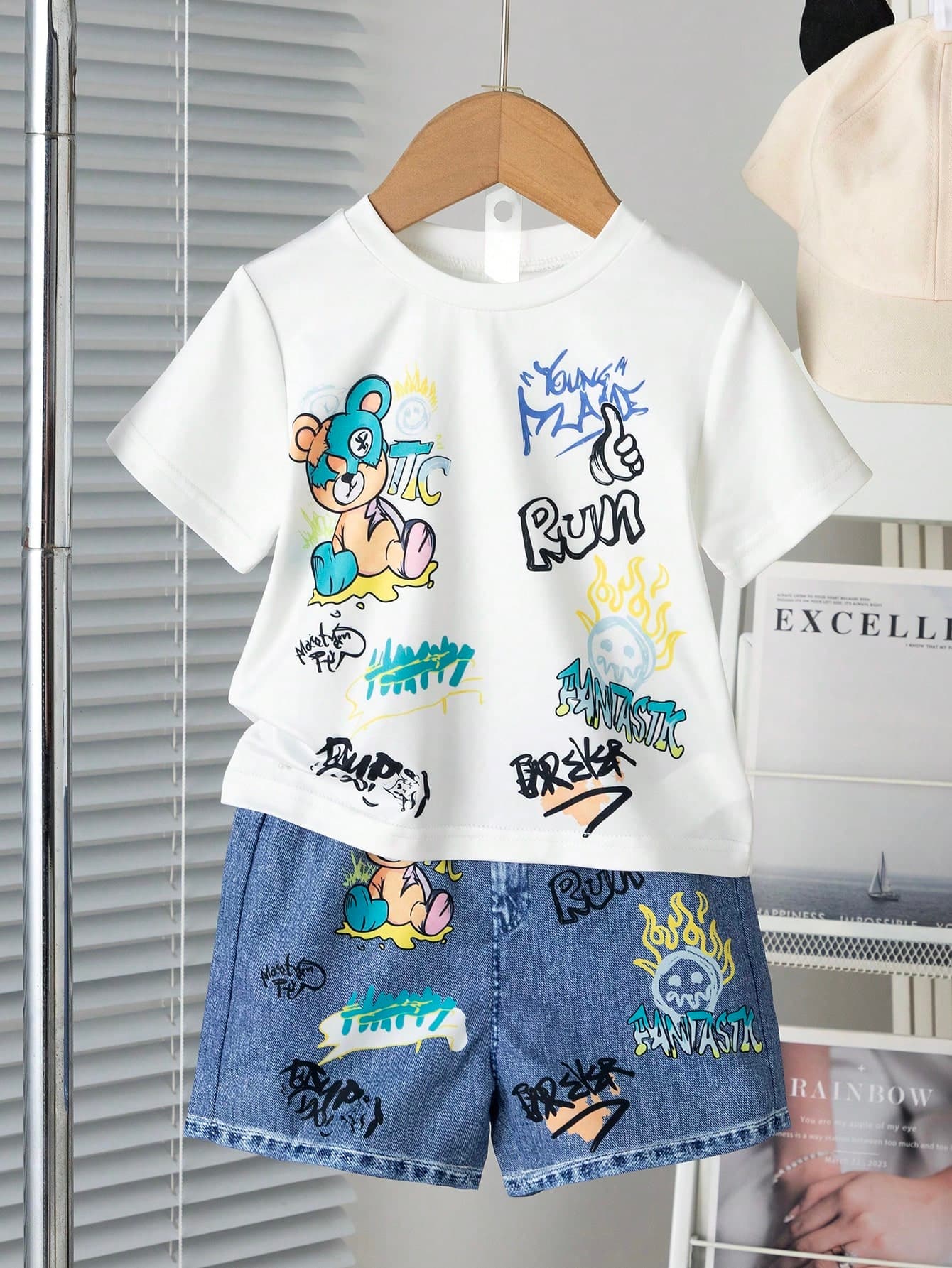 SHEIN Playful Pals 2pcs/Set Baby Daily Vacation Casual Solid Color T-Shirt + Shorts, Suitable For Daily Wear, School, Travel, Outdoor Play, Summer Season