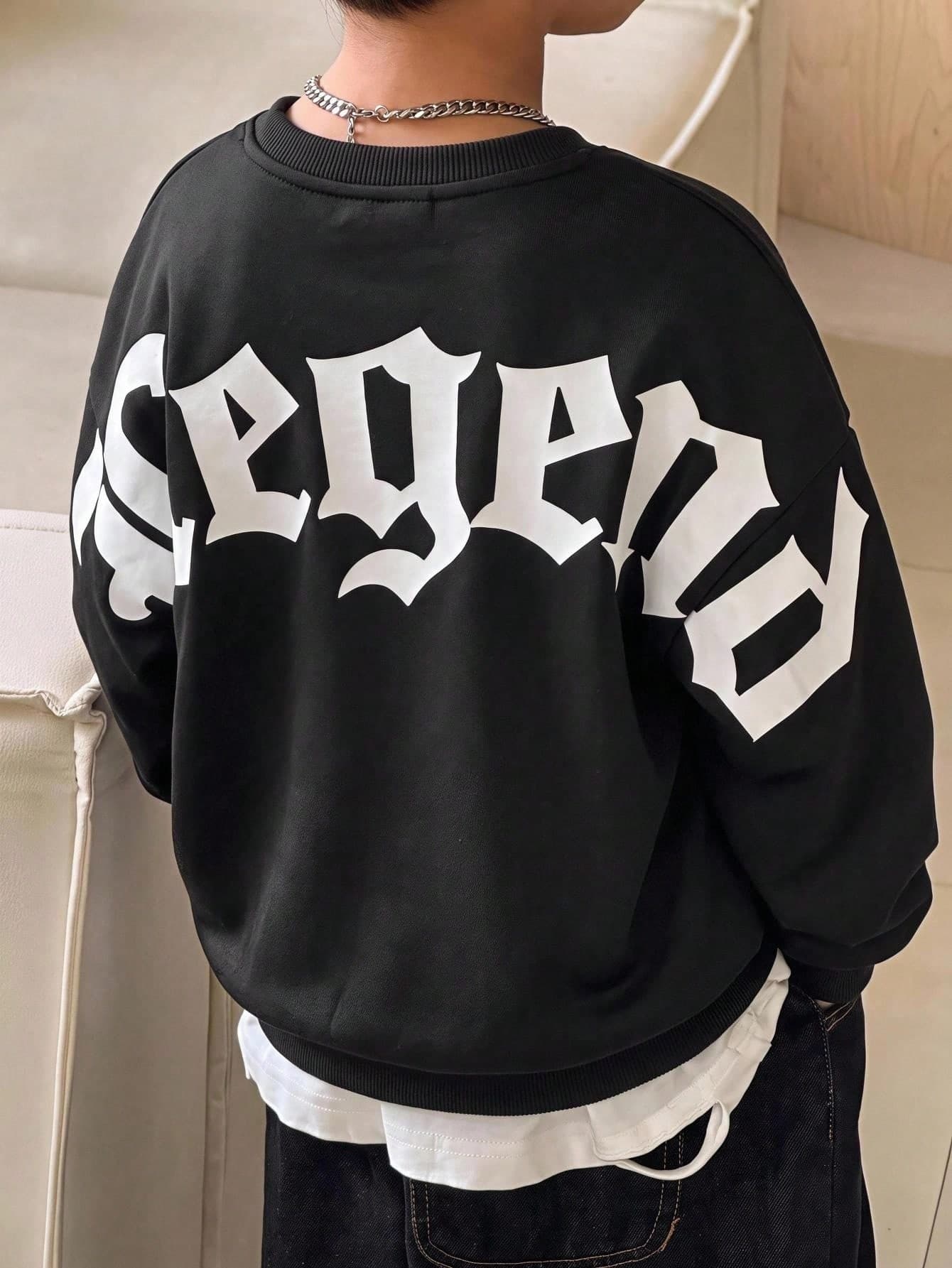 SHEIN 1pc Young Boys Casual College Style Comfortable Fashion Minimalist Streetwear Loose Fit Practical Versatile Back Large Letter Graphic Comfortable Thick Sweatshirt Suitable For Daily Wear School Outings Sports Autumn/Winter