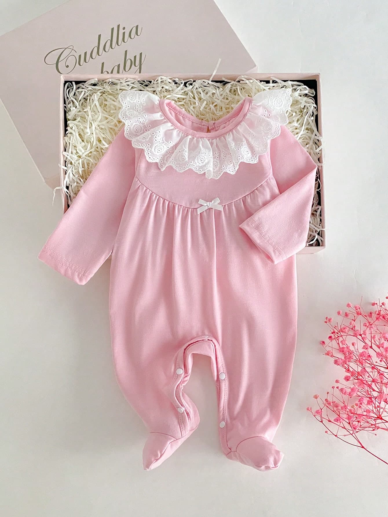 Newborn Baby Sweet & Cute Lace Patchwork 3D Bow Decor Jumpsuit Loungewear