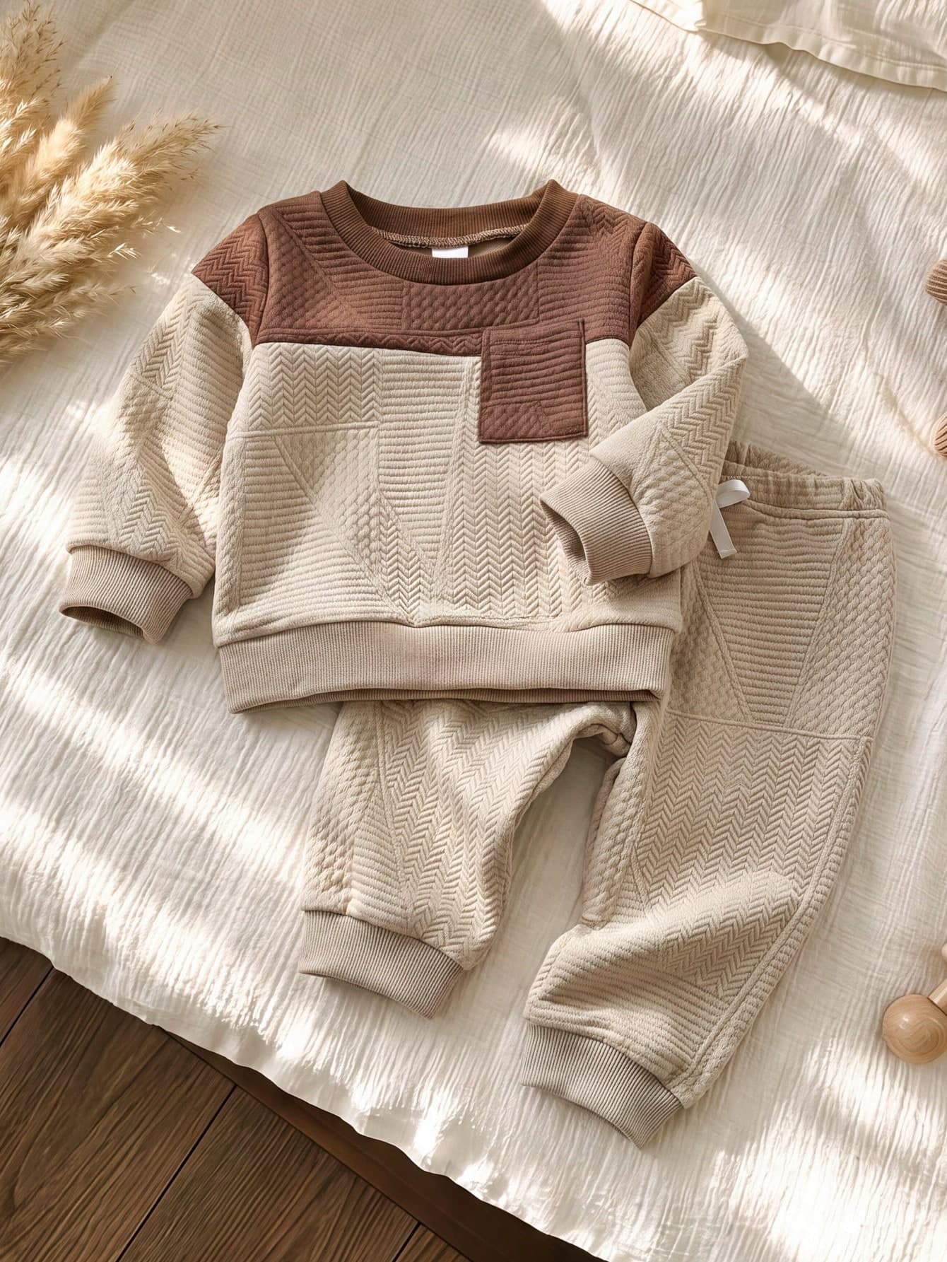 SHEIN Vintaside Kids 2pcs/Set Baby Boy Casual Versatile Colorblock Jacquard Fabric Long Sleeve Top And Pants Set, Suitable For Autumn/Winter, Indoor, Outdoor, Travel, Daily Wear