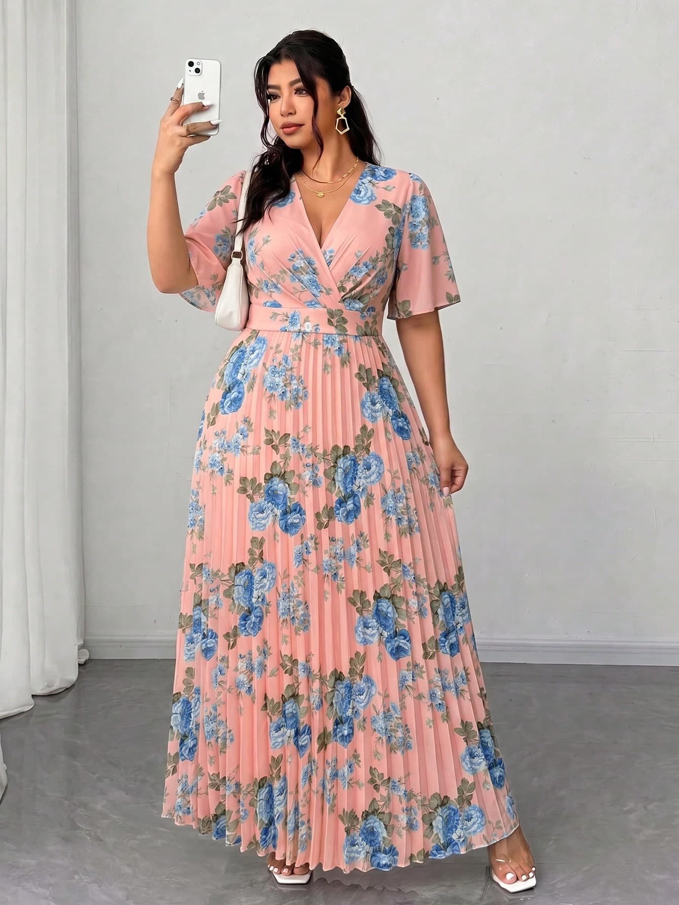 Elenzga Plus Size Women's Spring/Summer New Arrival Apricot Pink Floral Dress, Short Sleeve Ruffle Sleeve Deep V-Neck Cinched Waist Pleated Vacation Style Maxi Dress. Suitable For Romantic Holidays, Heart-Fluttering Dates, Travel Outings, Urban Shopping, Music Festivals, Romantic Date Season And Eye-Catching Outfits.