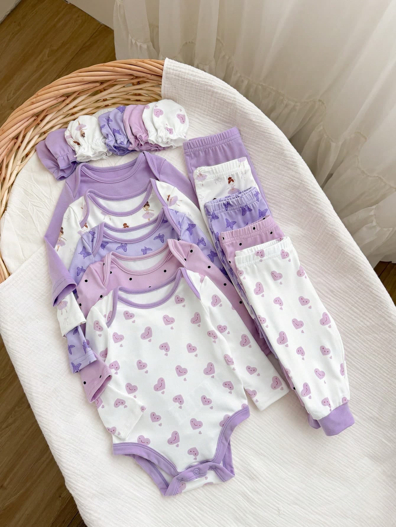 SHEIN Newborn Baby Girl Cute Casual Knit Cartoon Pattern Polka Dot Long Sleeve Bodysuit & Pants Home Wear Set Pcs
