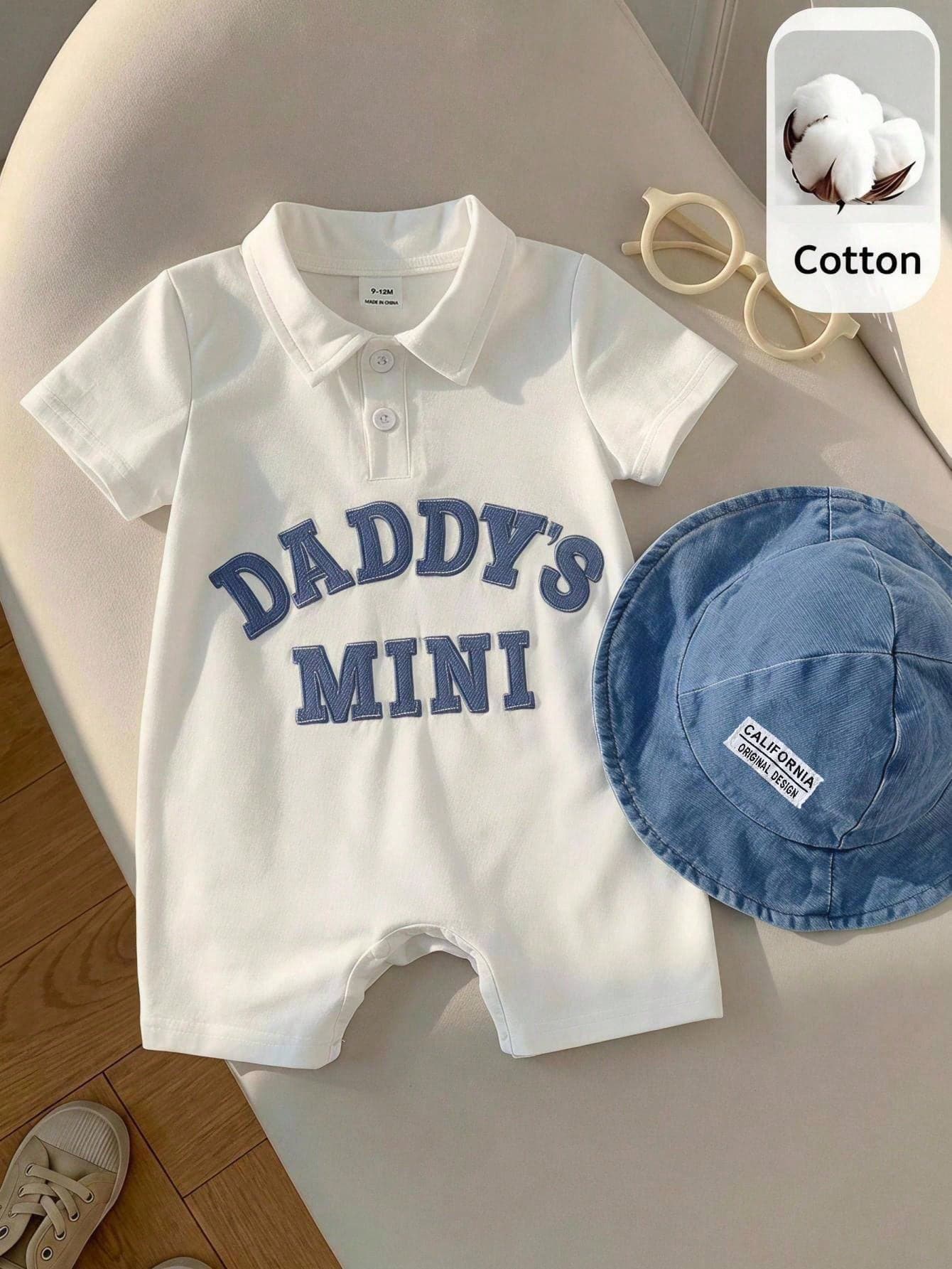 SHEIN Unisex Baby Boy/Girl Baby Boy 2 Sets Spring/Summer Casual Cute Parent-Child Slogan Short Sleeve Romper And Denim Sun Hat Set, Baby Boy Outfit Sets, Baby Boy Summer Clothes, Streetwear, Baby Clothes For Father's Day
