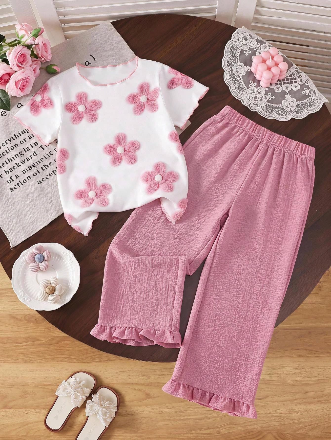 SHEIN Casuvi Kids Young Girl Round Neck 3D Floral Decor Short Sleeve T-Shirt And Elastic Waist Long Pants Casual Daily Outfit