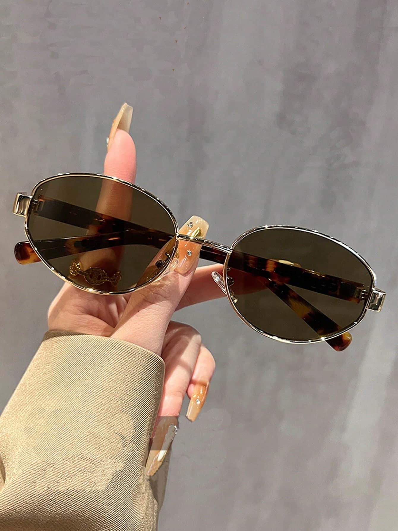1 Pair Women's Vintage Oval Fashion Glasses, 90s Designer Style, Suitable For Outfits, Holidays And Daily Wear