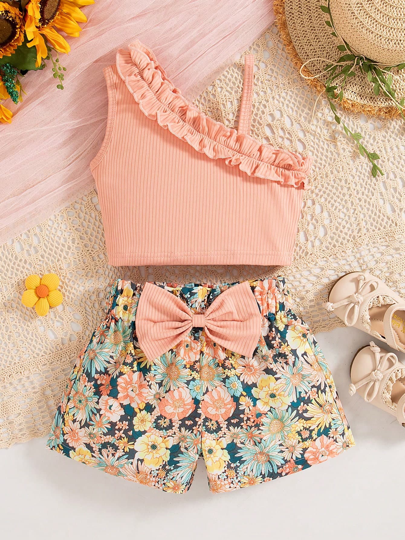 Young Girls Sleeveless Frill Trim Cami Top + Sunflower All-Over Print Bow Shorts 2pcs Set