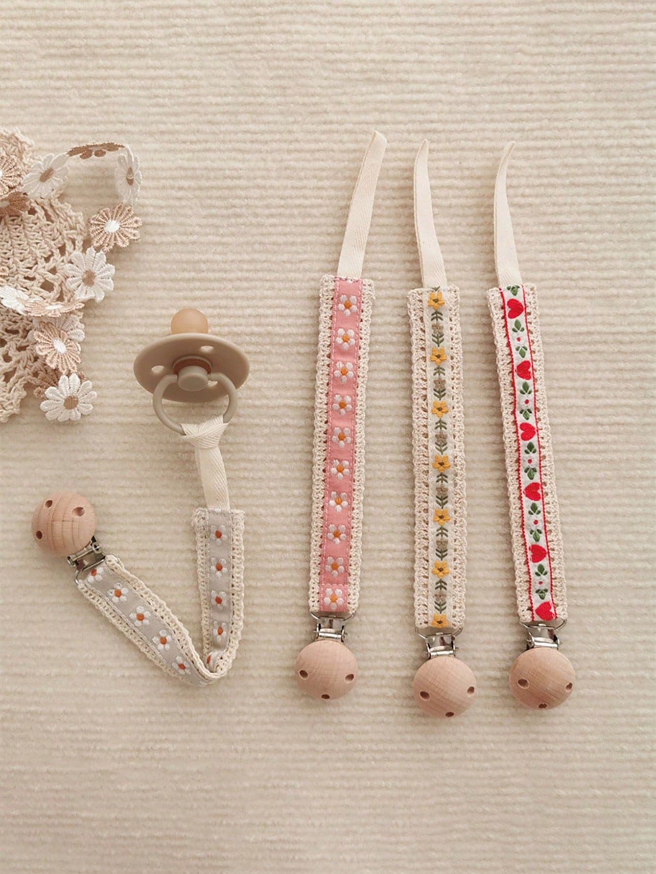 Baby Corduroy Pacifier Clip, Infant Beech Wood Teether Leash, Anti-Lost Clip
