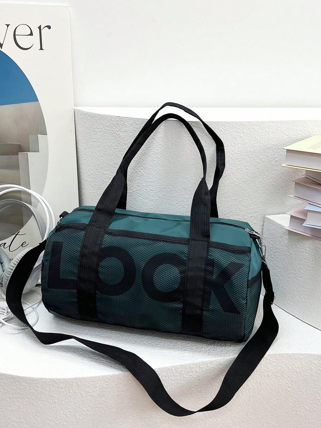 Large Capacity Nylon Letter Decor Gym Bag, Yoga Tote, Short Trip Luggage For Men & Women, School/Travel Use Sport Bag For Sports For Fitness For Exercise Travel Bag For Vacation For Women Travel Essential Yoga Bag