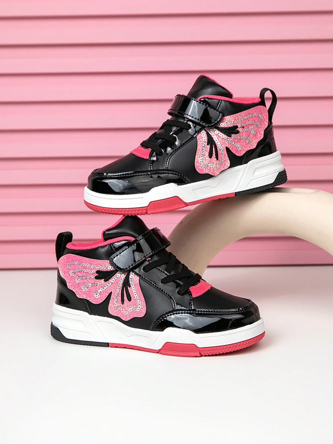 1 Pair Girls Sweet Dopamine Princess Style Shoes Butterfly Embroidery Cute High-Top Kids Sneakers Shiny All-Season Wear Girls Sports Shoes Dual-Color Sole