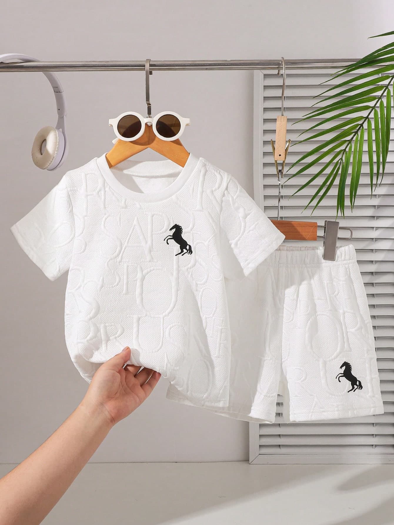 2pcs Summer Casual Outfit Set For Toddler Boys: Cute Cartoon Horse & English Letter Print Short Sleeve T-Shirt Paired With Shorts