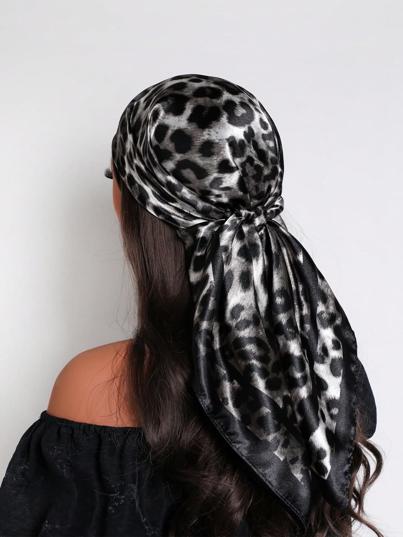 1pc 90cm Women's Satin Square Scarf, Elegant Leopard Print Pattern Bandana, For Casual And Street Outfits Hair Accessory, Headband