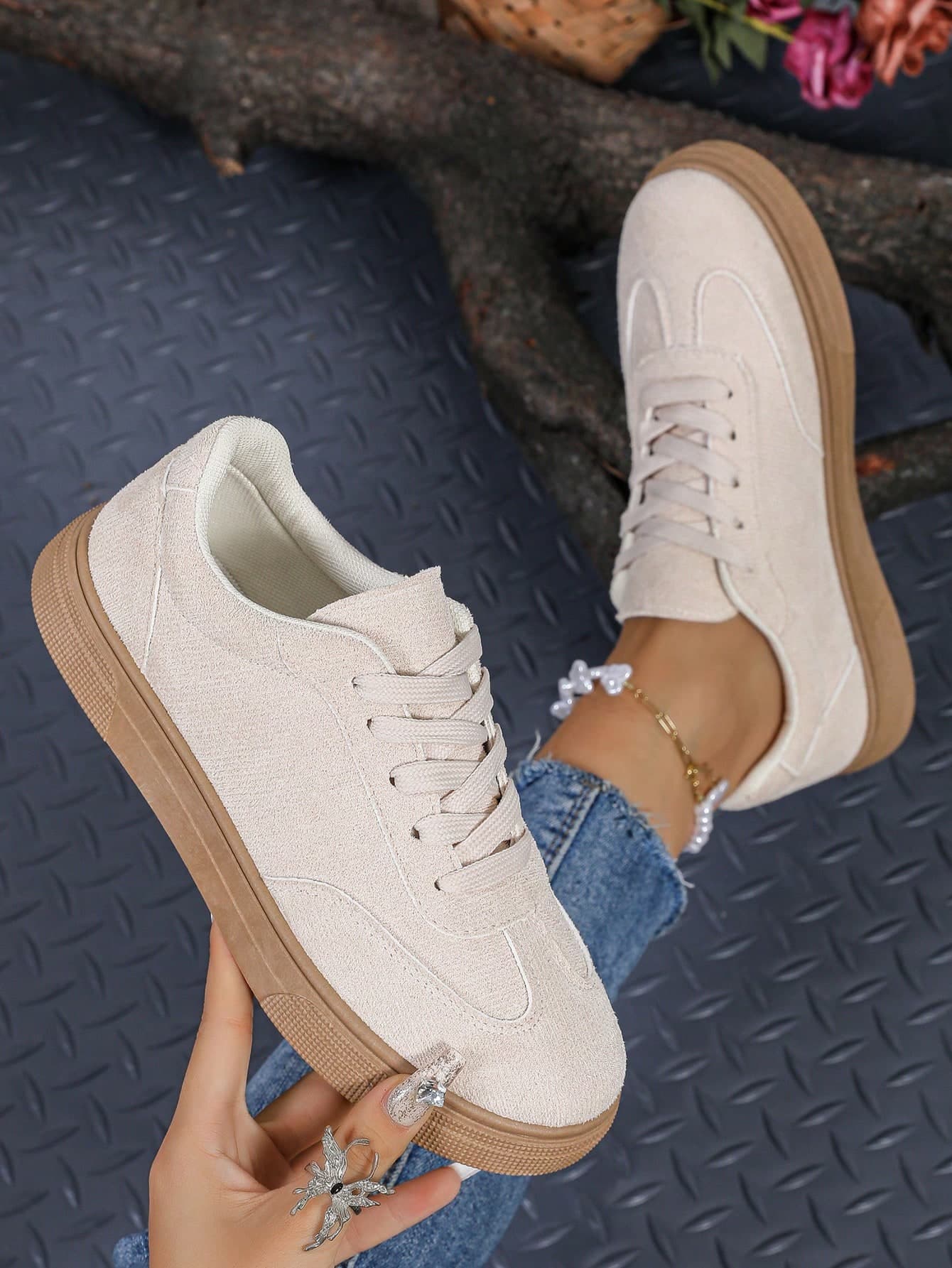 Casual Sport-Style Women's Lace-Up Canvas Sneakers, Beige Color Suitable For Hiking, Skateboarding, Daily Wear, Leisure & Sports