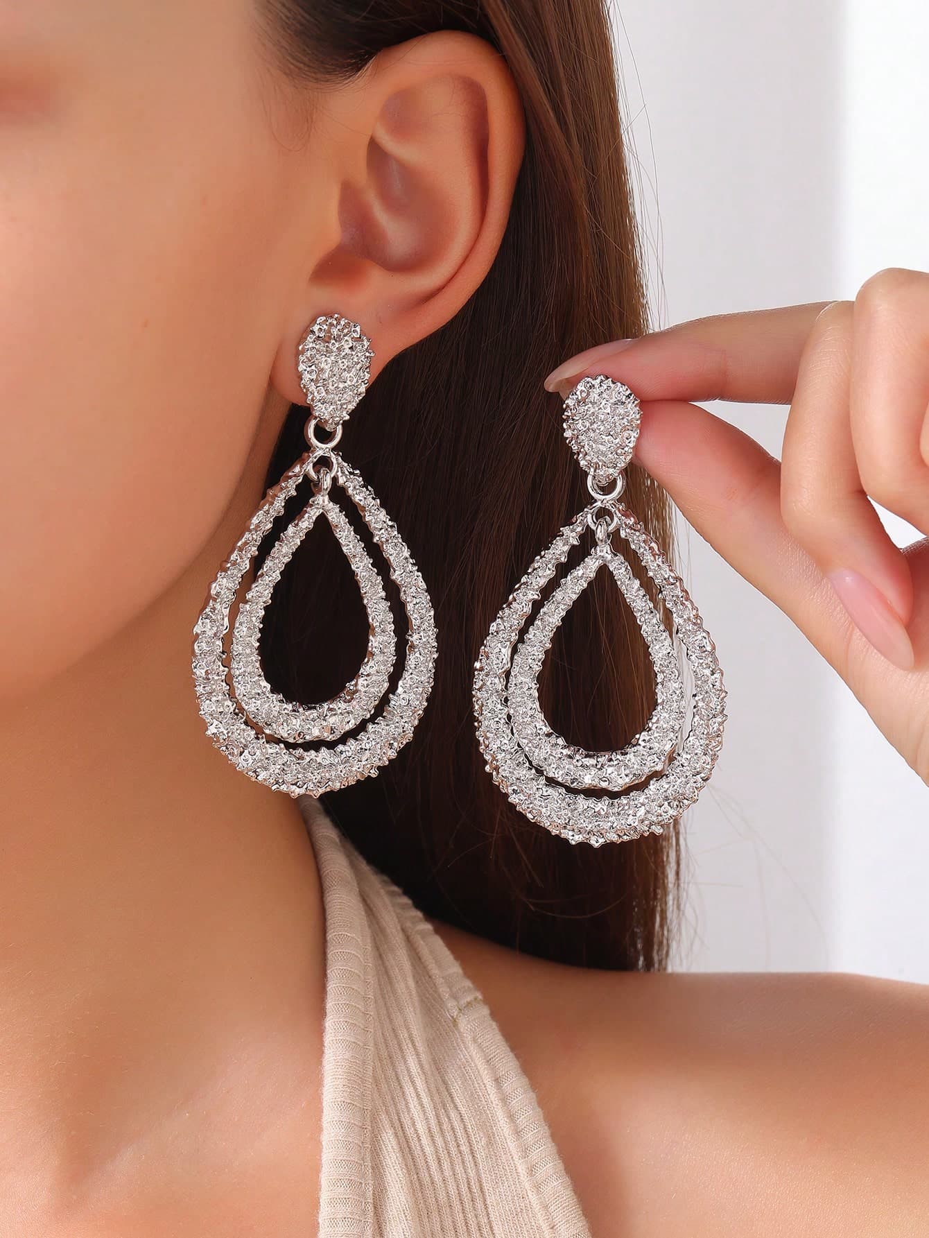 1 Pair Zinc Alloy Textured Teardrop Tassel Earrings, Suitable For Women's Daily Wear