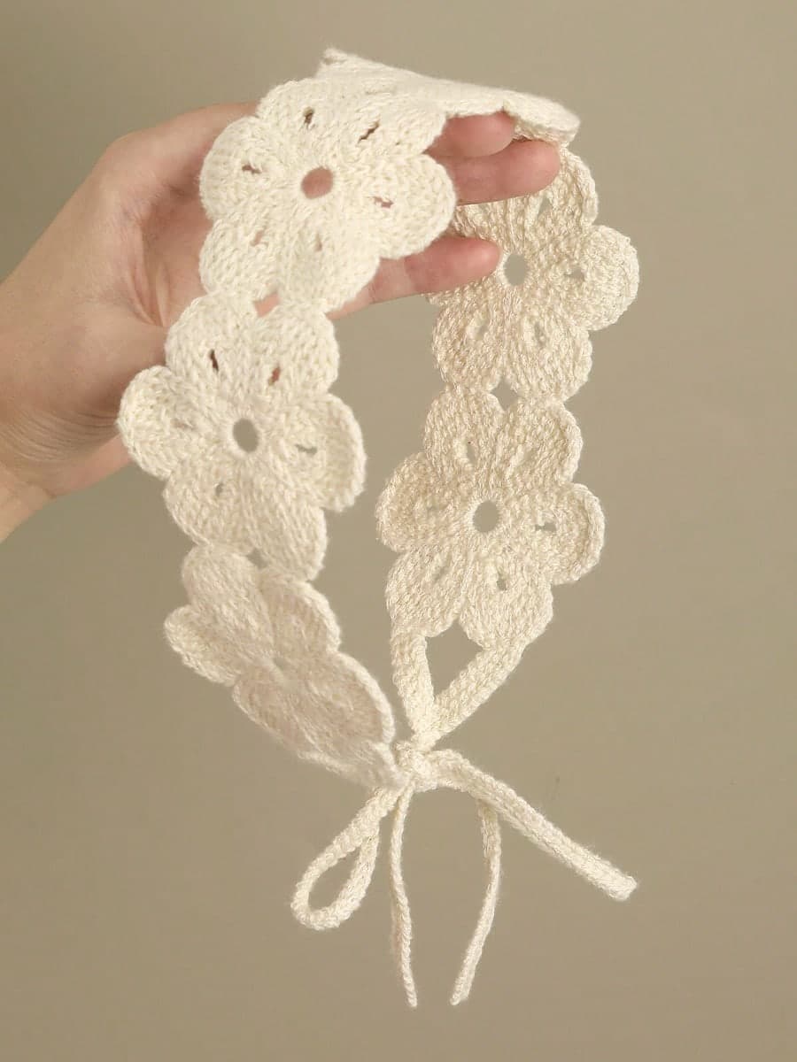 1pc Handmade Crochet Vintage Boho Floral Headband,6 Hollow Crochet Flowers Photography And Travel Can Also Be Used As Scarf