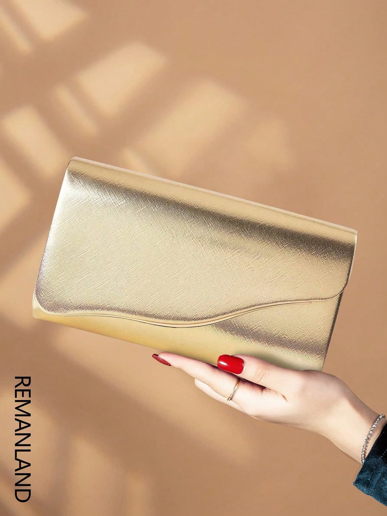 REMANLAND Luxury Solid Color New Women's Clutch Bag, Elegant Fashion Flap Party Evening Bag, Perfect Wallet With Hidden Card Slot Compartment, Detachable Metal Chain, Can Be Carried As Shoulder Bag Or Crossbody, Suitable For Parties, Evening Events, Gatherings, Weddings And Other Occasions, Ideal Gift For Brides And Bridal Shower