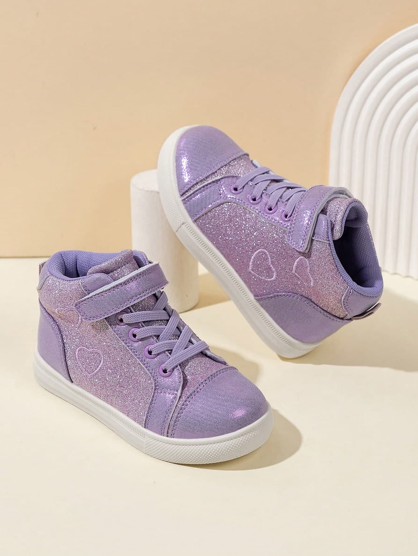 Toddler High-Top Soft Leather Stable Non-Slip Lightweight Sports Shoes, Fashion Kids Shoes For Girls And Boys, Casual Sneakers With Soft Soles, Heart Decor, Suitable For Spring And Autumn