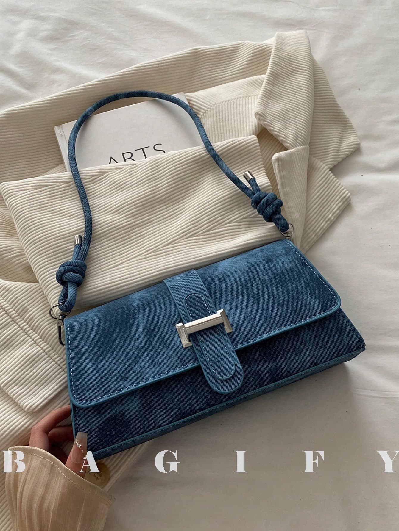 New Fashion Metal Decor Handbag , Suitable For Party, Outing, Vacation, Shopping