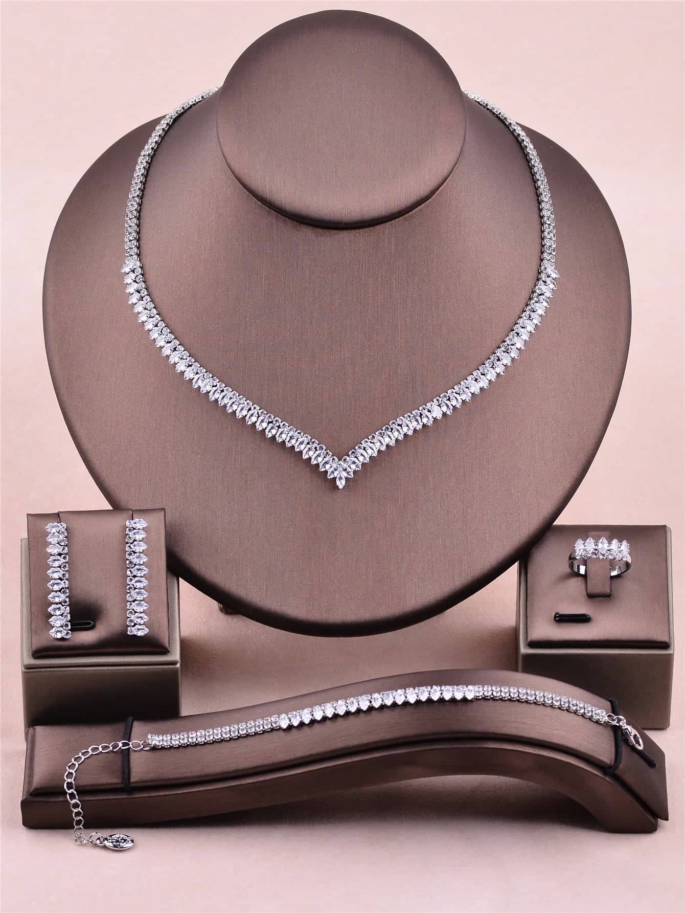 CORUIXI 4pcs Fashion Platinum Color Jewelry Set For Women, Zirconia + New Cubic Zirconia Necklace, Earrings, Bracelet, Ring Diamond Accessories Suitable For Daily Wear