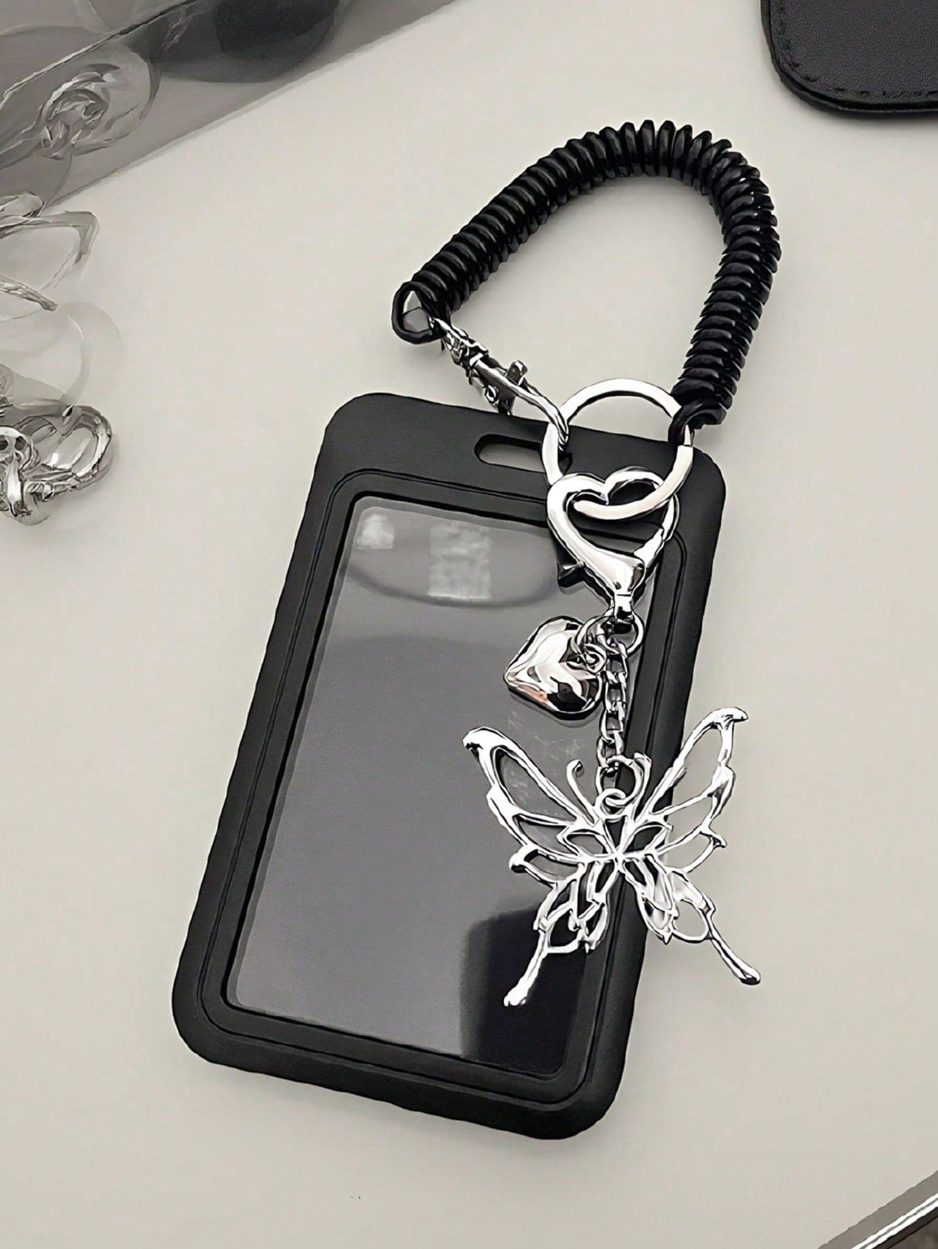 Unisex Pearl Bow Acrylic Hard Card Holder, Fashionable Faux Pearl Black Mesh Bow Keychain With Black Card Slot, Unique Beaded Pendant, Suitable For Phone Cases, Minimalist Bow Design, Sliding Flip Cover, Dual Card Slots, Pearl Bow Keychain, Small Card, Transit Card Holder, Anti-Scan, Bank Card Holder, Metro Card Storage, Portable And Hanging, Adjustable ID Card Holder Keychain, Suitable For Office Workers And Students, Perfect Gift