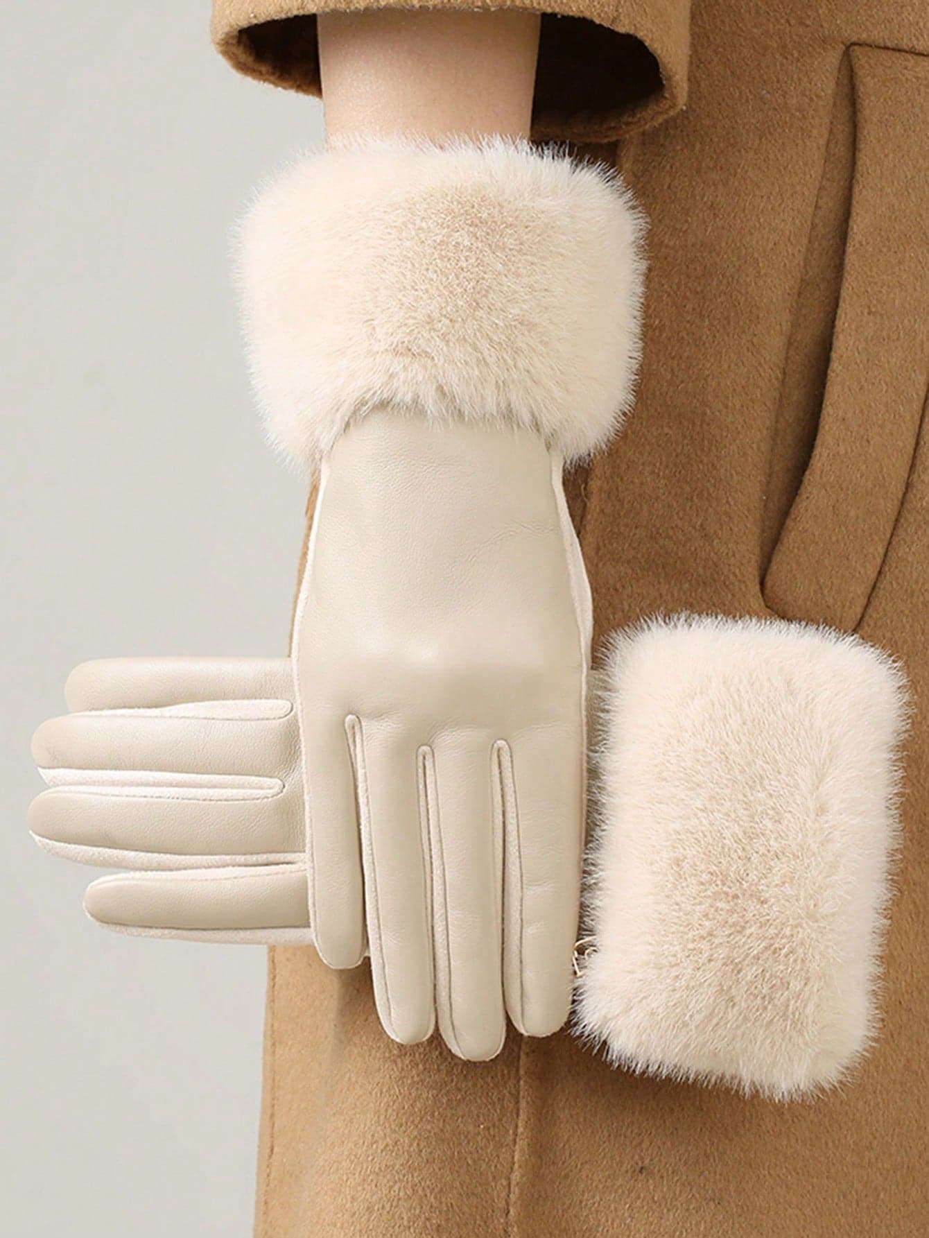 Women's Plush Gloves New Winter Riding Motorcycle Windproof Warm High-Quality Thickened Gloves