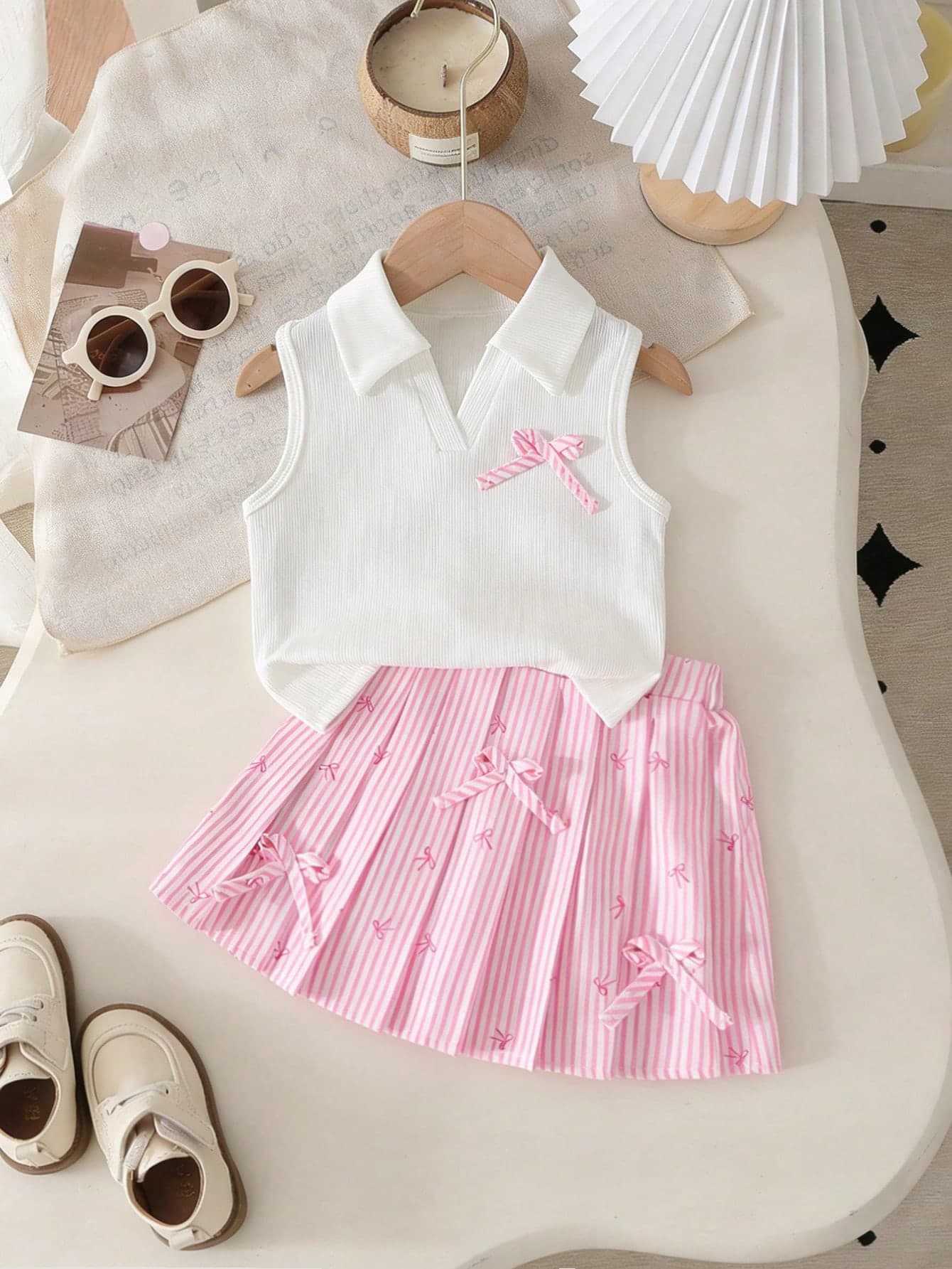 Girls 2 Pieces Set: White V-Neck Ribbed Knit Tank Top + Striped Bow Print A-Line Skirt, Suitable For Everyday, Outdoor Activities And Events, Spring/Summer