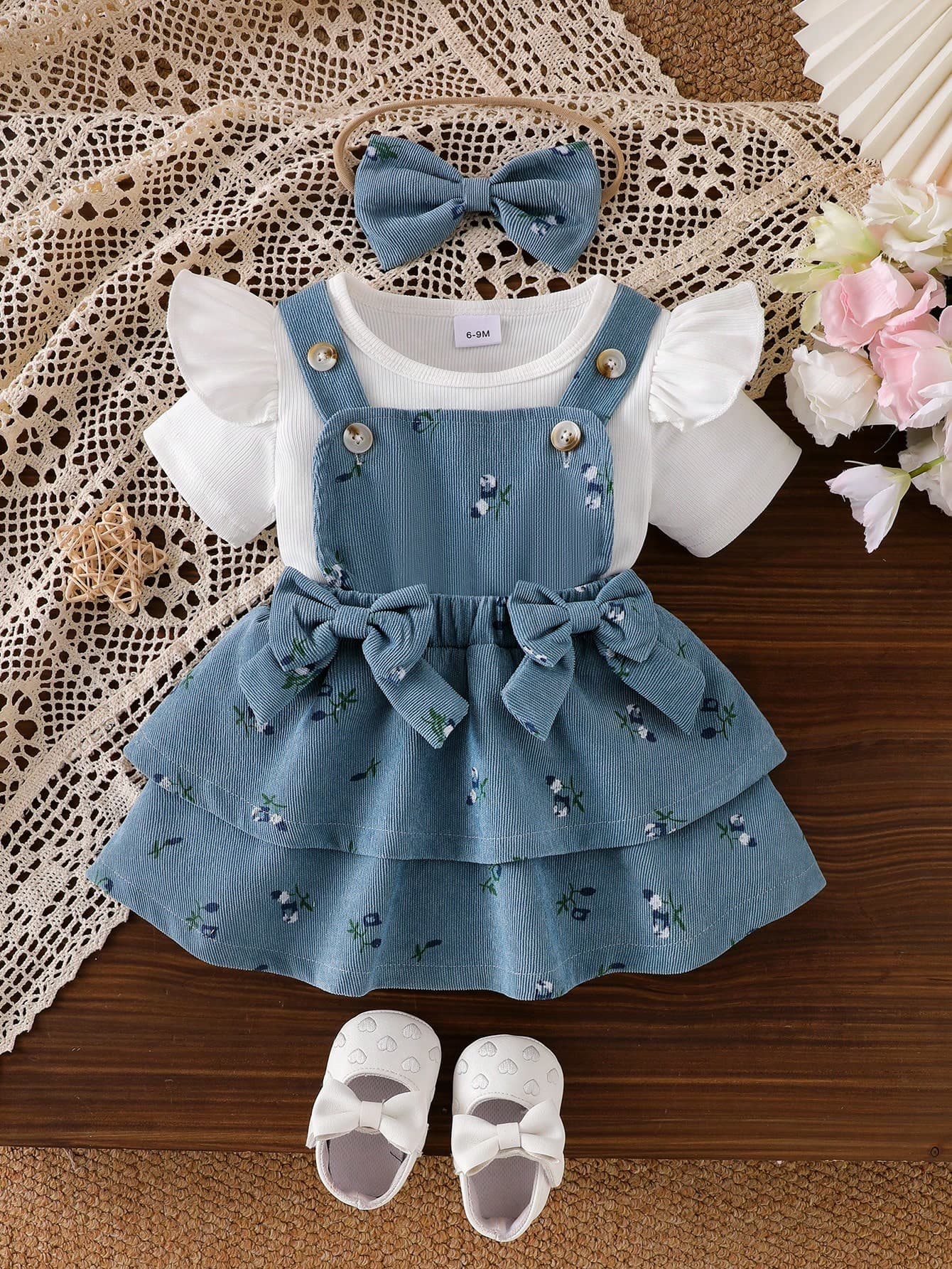 3pcs Baby Girl Sweet Solid Color Flutter Sleeve Top And Double Bow Floral Layered Ruffle Waist Suspender Skirt Cake Dress With Bow Headband Set