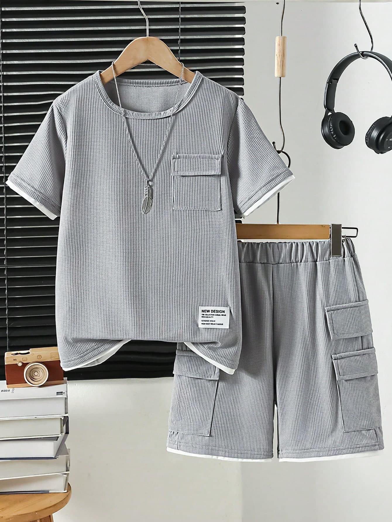 2pcs/Set Boys' Casual Waffle Crew Neck Short Sleeve T-Shirt + Cargo Shorts, Comfortable & Fashionable Kids Outfit