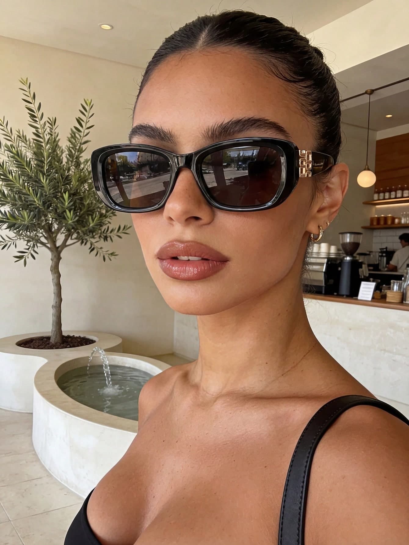 Retro Rectangular Black Plastic Sunglasses, Classic UV Protection Shades For Travel And Beach