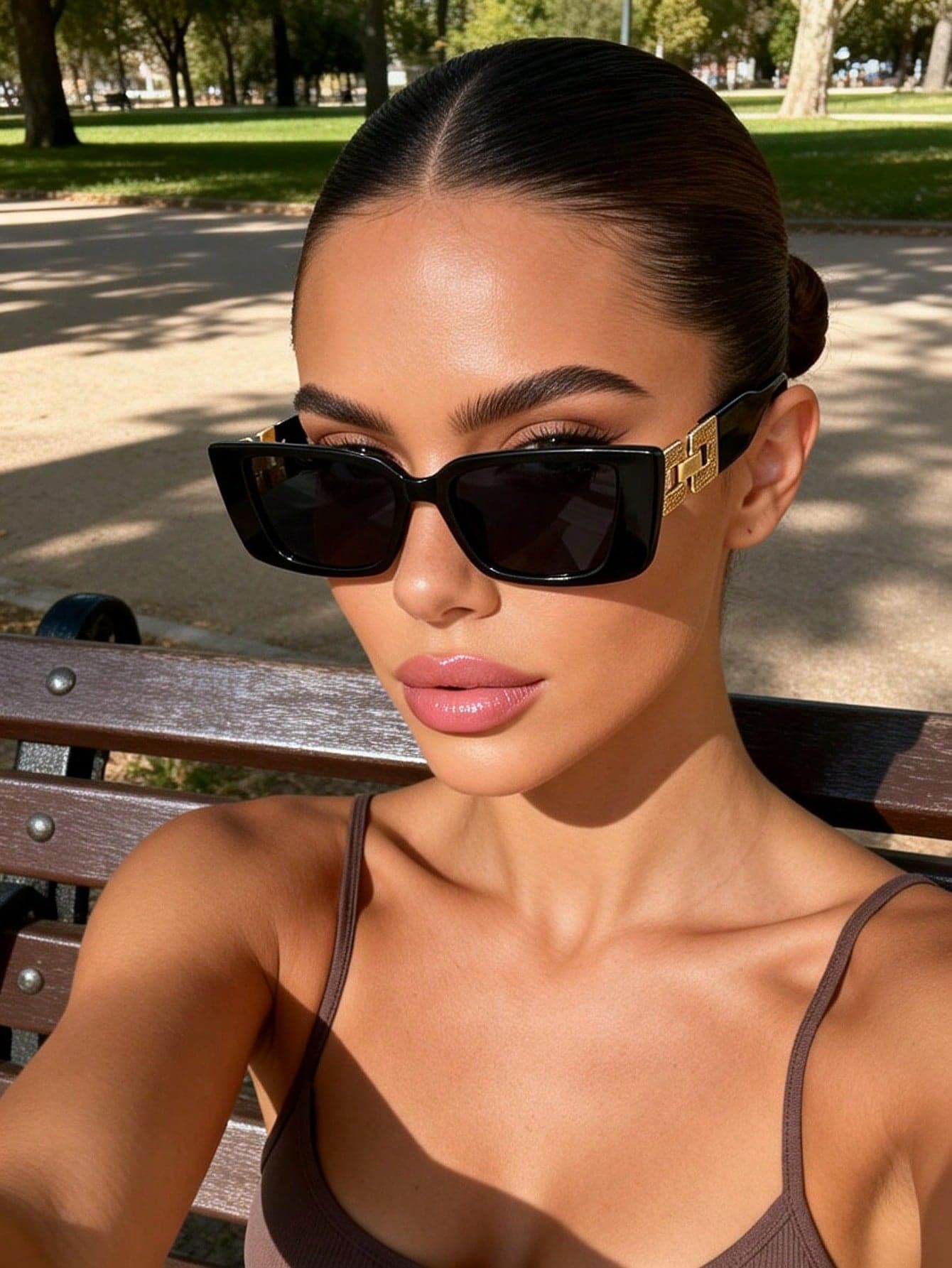 1pc Plastic Frame Geometric Frame Metal Accessories Fashion Glasses, Outdoor Travel Personalized Photo Prop Fashion Eyewear