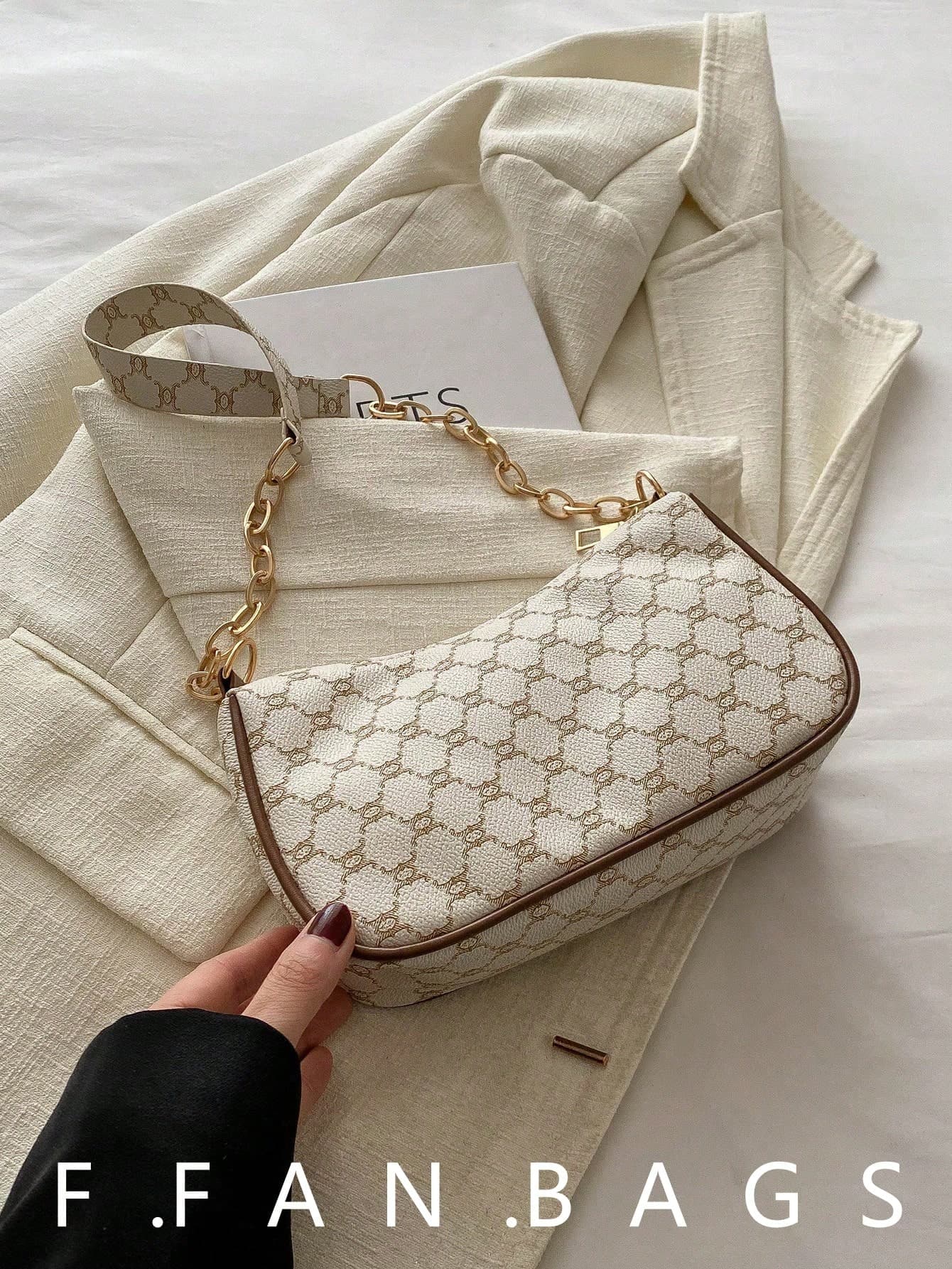2024 Spring/Summer New Minimalist Versatile PU Armpit Bag, Fashion Linked Chain Shoulder Bag With High-Quality Feel, Handheld Bag , Small Bags, Straw Bag, White Bag