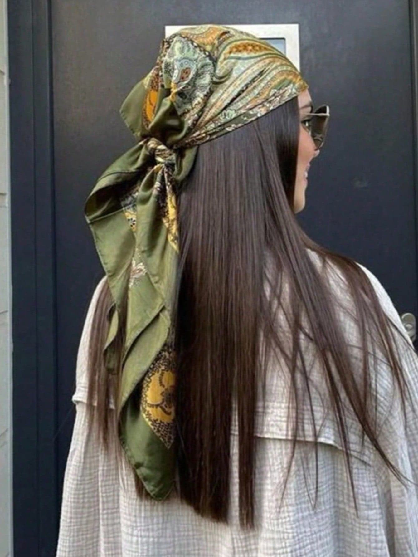 1PC Women's Fashion Minimalist Printed Satin Bandana Square Scarf, 2026 Spring New Fashion Hair Accessory Scarf, Suitable For Women, Can Be Used As Belt, Bag Decoration, Ribbon, Hairband Or Headscarf, Ideal Choice To Enhance Your Overall Look.