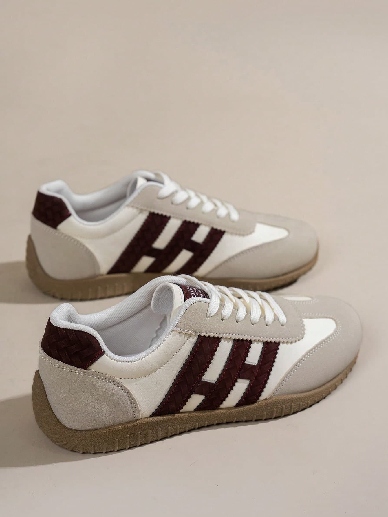 1 Pair Women's Spring/Autumn New German Training Shoes, Easy To Clean, Round Toe Low-Top Casual Shoes, Flat, Comfortable, Versatile, Small White Shoes, Color Block, Athletic Leisure Shoes, Retro Style Sneakers, Fashionable All Season