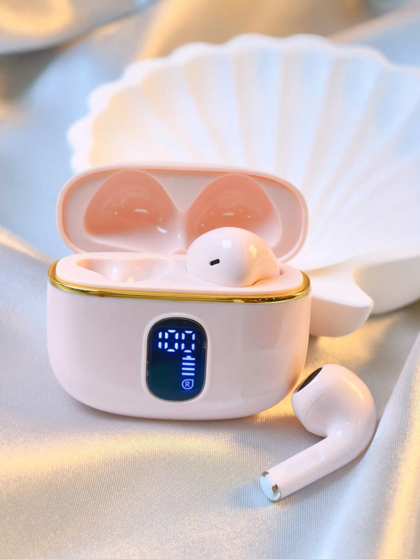 TWS Bluetooth Earbuds Stereo Dual-Channel Smart Noise Cancellation HD Voice Calls Girly Style Bluetooth 5.4 Low Latency Long Battery Life Perfect For Music Listening, Team Gaming Calls, Or As A Gift For Your Girlfriend Compatible With Android Devices