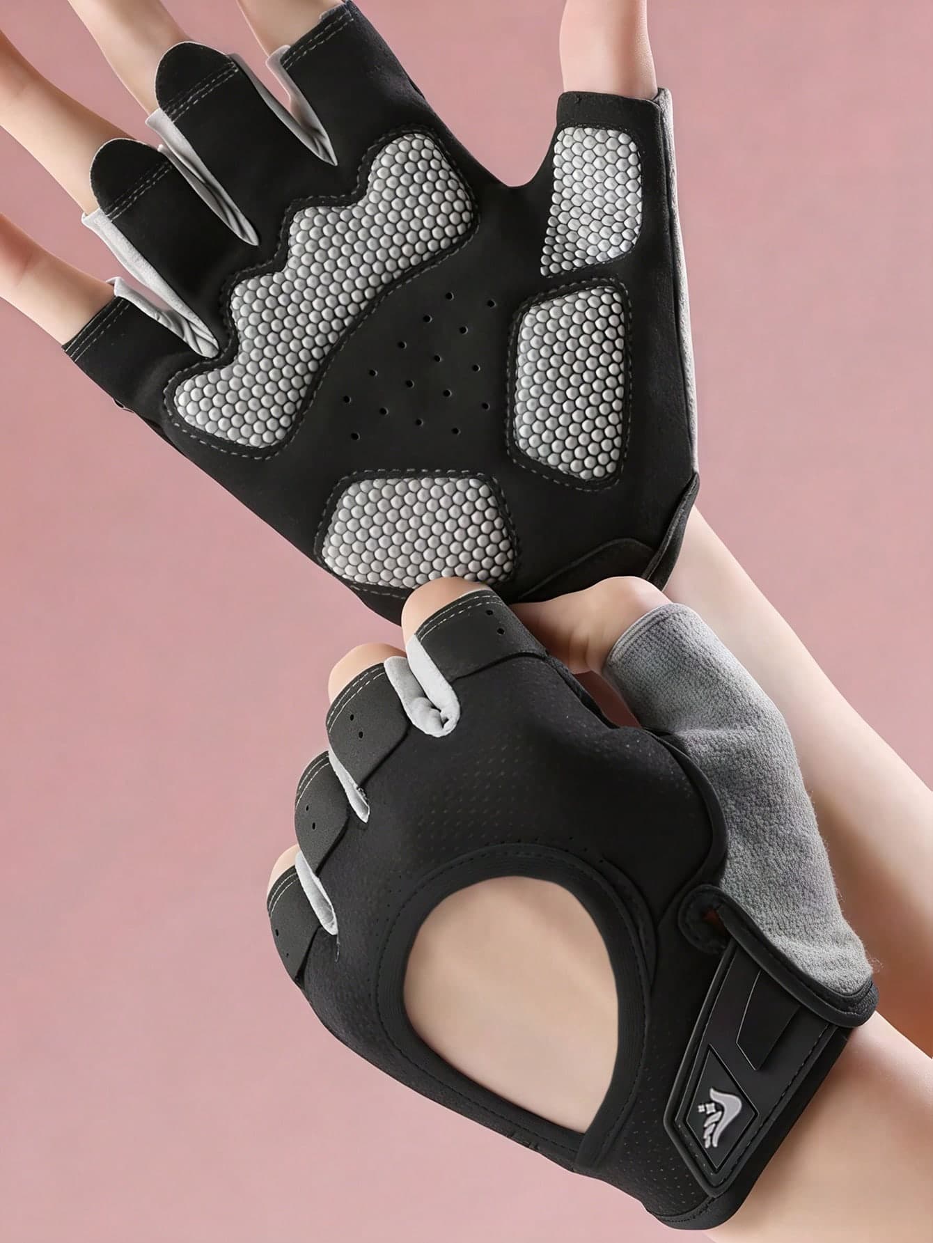 Anti-Slip Fingerless Gloves With Full Palm Protection Breathable Gym Gloves For Men And Women Half Finger Cycling Gloves Workout Gloves For Weightlifting Training Gym Fitness Hanging Pull Ups Gym Equipment Bike Accessories Outdoor Sports Equipment
