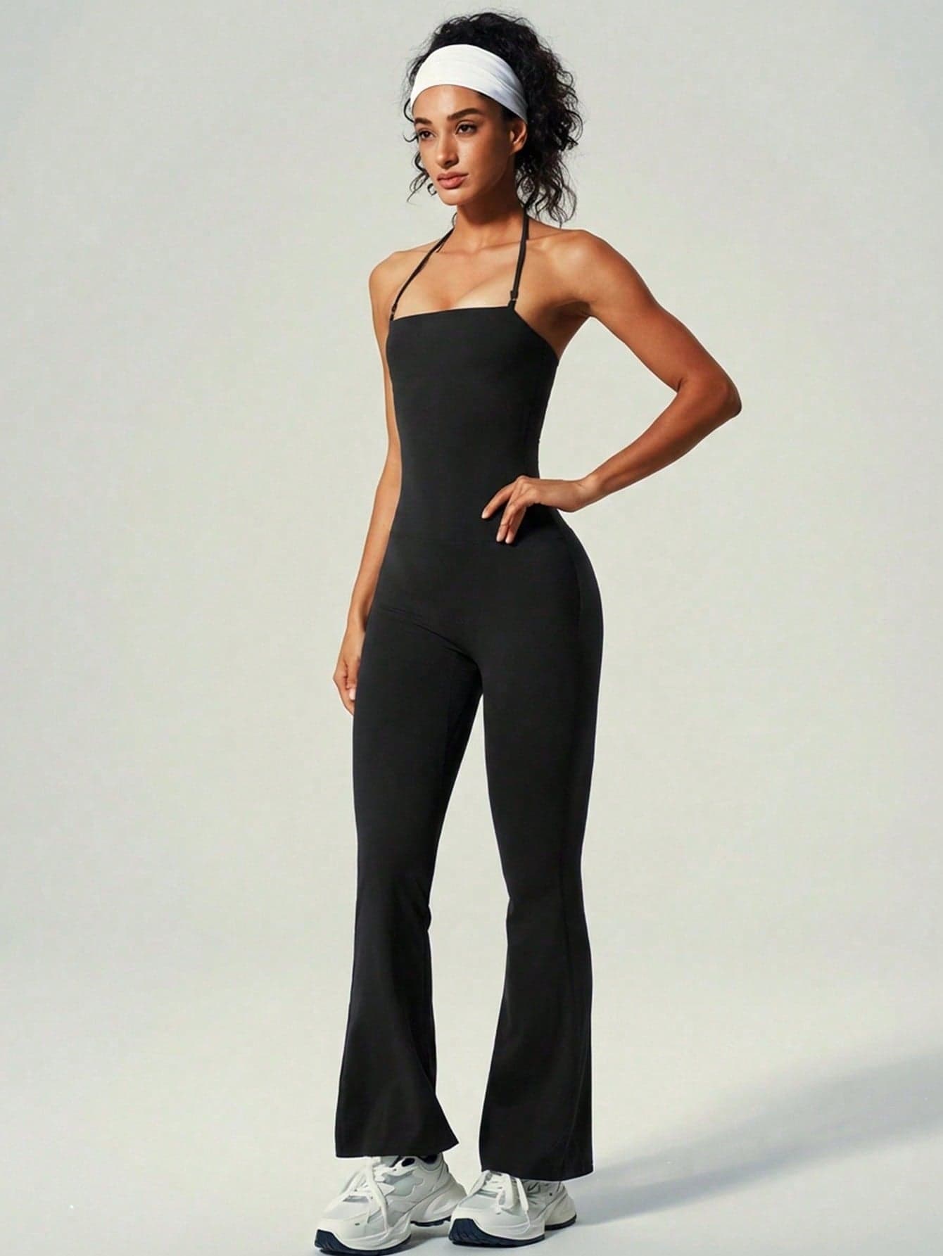 UONNOU Women's Halter Neck Square Neck Backless Workout Flare Leggings Jumpsuit, High Waist Tummy Control Peach Butt Lifting Gym Yoga Jumpsuit Sports