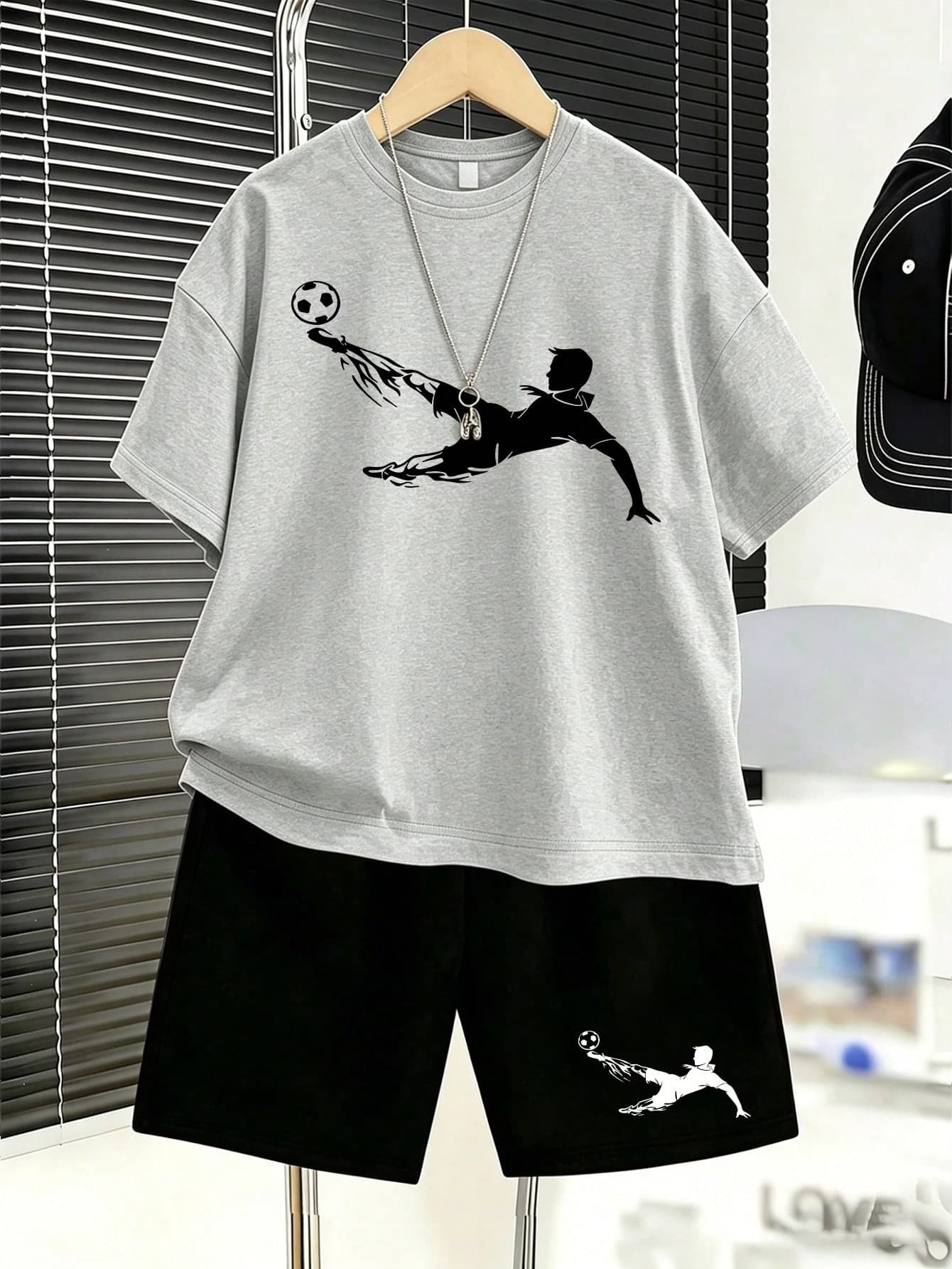 1 Set Boys' Football Graphic Round Neck T-Shirt + Shorts, New Summer Fashion Comfortable Outfit