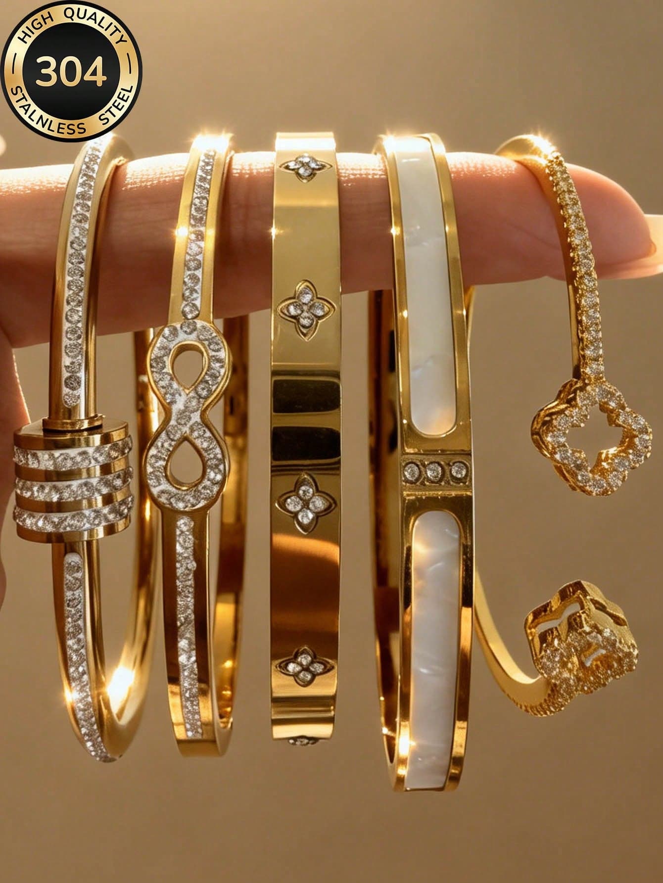 ZCNC Znice 2026 New Hollow Set Fashion Gold Stainless Steel + Copper Full Rhinestone Flower Bracelet & Bangle, Curved 3-Row Full Rhinestone Design Suitable For Women's Daily Wear, Layering, Single Wear, Summer Jewelry, Waterproof Beach Vacation Accessory