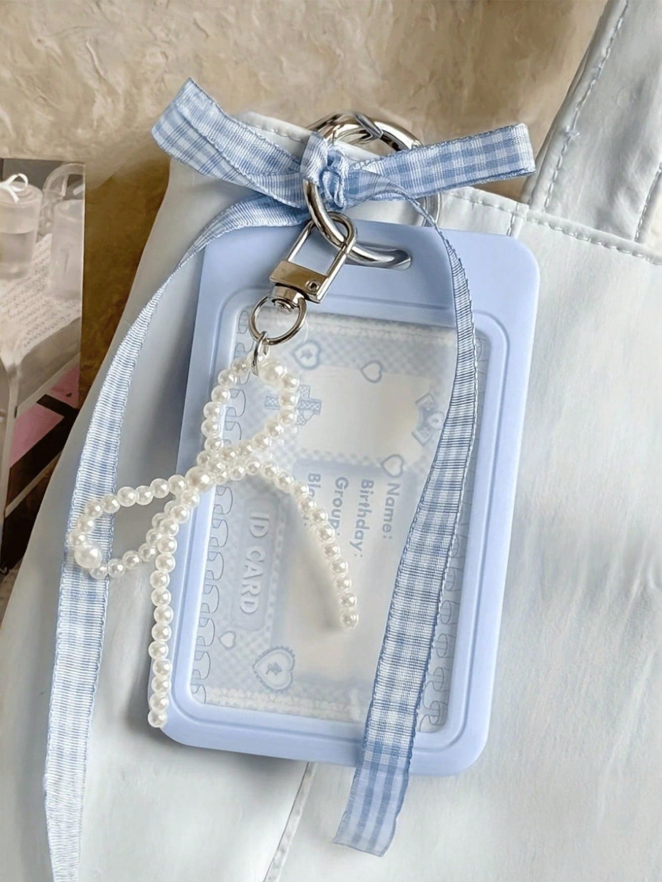 Cute Card Holder Keychain With Plaid Bow & Pearl Heart Charm, Detachable And Wiping Sliding Cover, Portable Id Badge Holder With Metal Clasp,Perfect For Fans, Students, Daily Use, Travel, School,Unique Teacher's Day Gifts, Birthday Gifts, Holiday Gifts, Party Gifts, Back-To-School Gifts