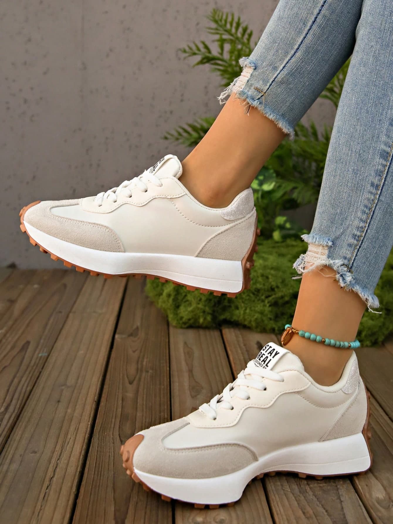 Women's Solid Color Casual Sports Shoes, Lightweight Comfortable Lace-Up Jogging Shoes, Versatile Retro Thick Sole Women's Shoes, Fashion Low-Top Soft Sole Casual Shoes, Daily Commute Travel Walking Shoes, Women's Shock-Absorbing Wear-Resistant Mesh Sports Casual Shoes
