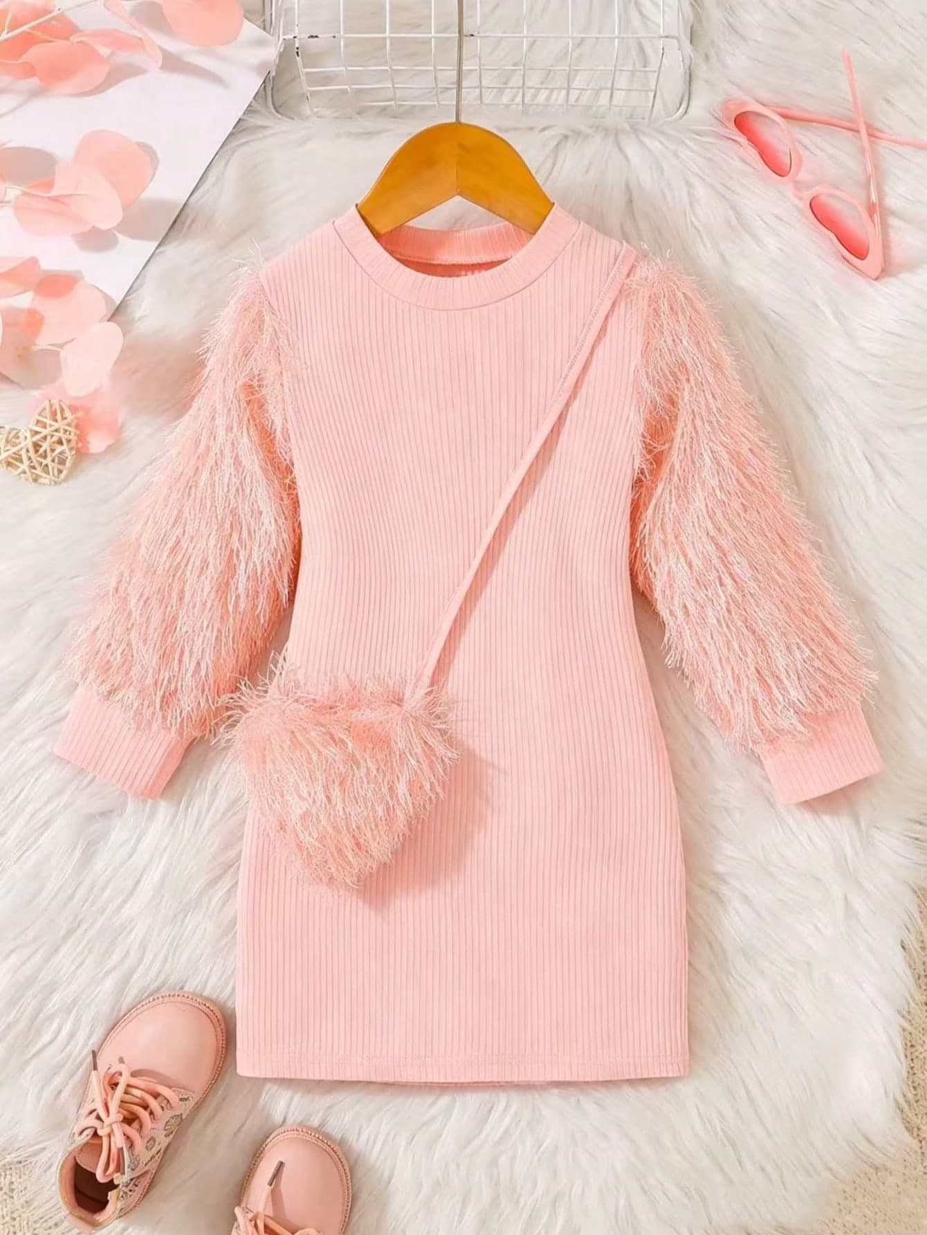 Young Girls Pink Tassel Sleeve Dress, New Arrival, Sweet Princess Dress For Toddlers, Ribbed Elastic Fitted , Heart Plush Accessory, European & American Style Kids Clothing, Long Sleeve A-Line Dress, Children Party Dress, Soft & Skin-Friendly