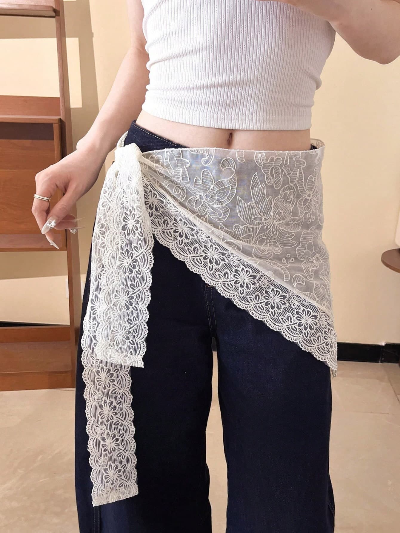 1pc Women's White Floral Belt, Rope Belt, Hip Scarf, Waist Ornament, Vintage Ribbon, Headscarf, Silk Scarf, Suitable For Travel And Vacation Style Waist Accessories