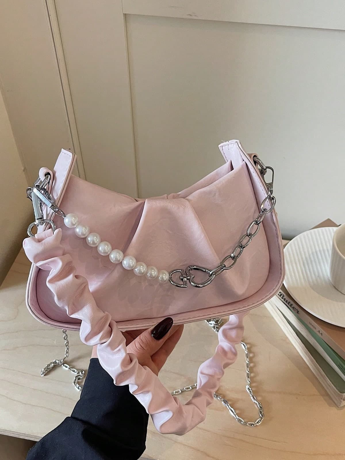 Niche Fashion New Design Versatile Minimalist Personalized Elegant Vintage Shoulder Underarm Bag Outdoor Casual Handbag Baguette Bag Women's Bag