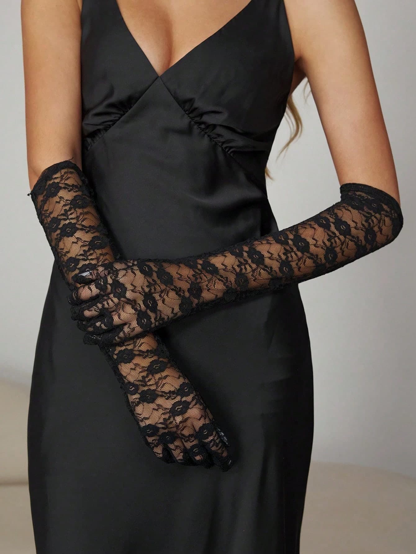 1 Pair Women's Rose Lace Evening Dress Long Sleeve Covers
