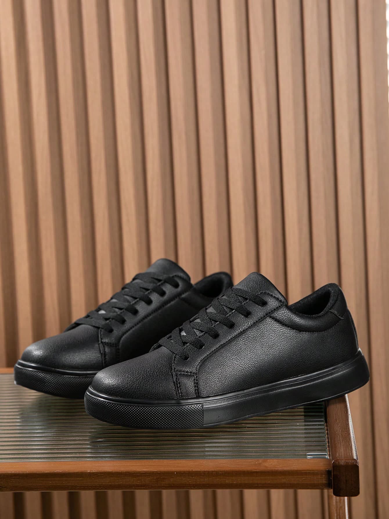 Men's Black Minimalist Comfortable Front Lace-Up Low-Top Sneakers, Fashion Romantic College Style Couple Handsome Casual Sports Shoes