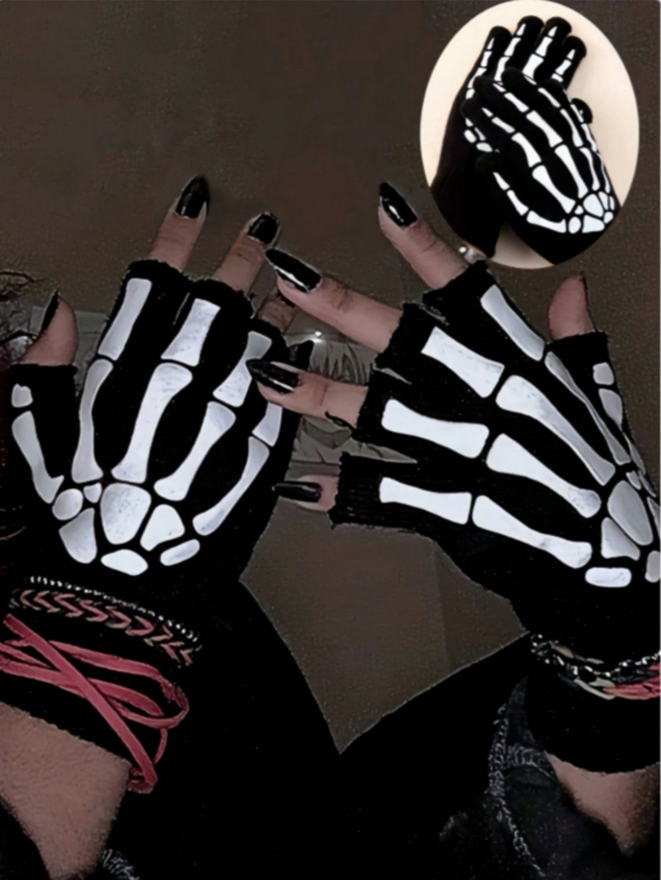 1 Pair Black Fluorescent Half-Finger Gloves, Halloween Ghost Claw Knitted Gloves - Fashion Party Universal Costume Glowing Gloves, Touchscreen Compatible, Suitable For Outdoor Activities