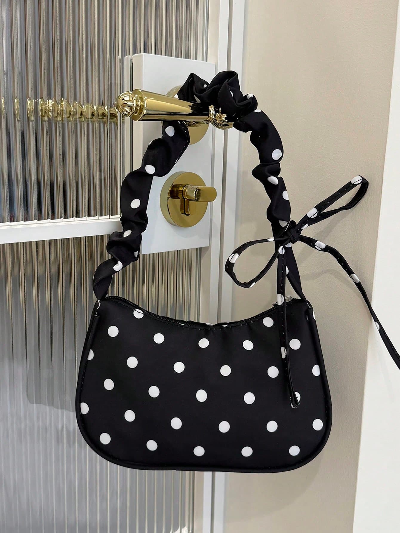 1pc Black Nylon Fabric Smooth Zipper Drawstring Shoulder Strap Polka Dot Print Fashion Versatile Casual Minimalist Summer New Elegant Niche Shoulder Women's Bag Suitable For Daily Use