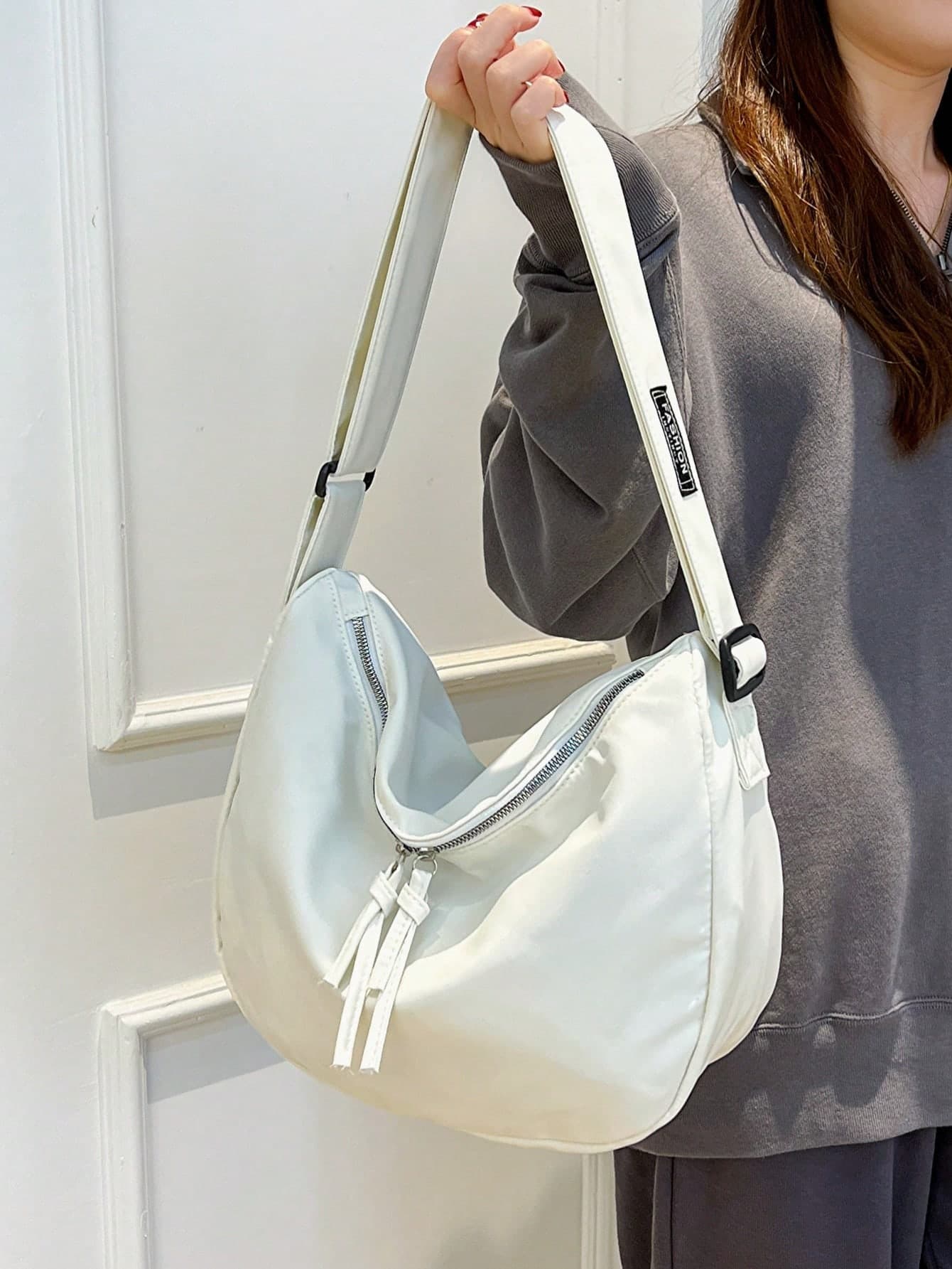 Minimalist Solid Color Nylon Lightweight Fabric Bag With Double Zipper Decor Large Capacity Saddle Crossbody Bag